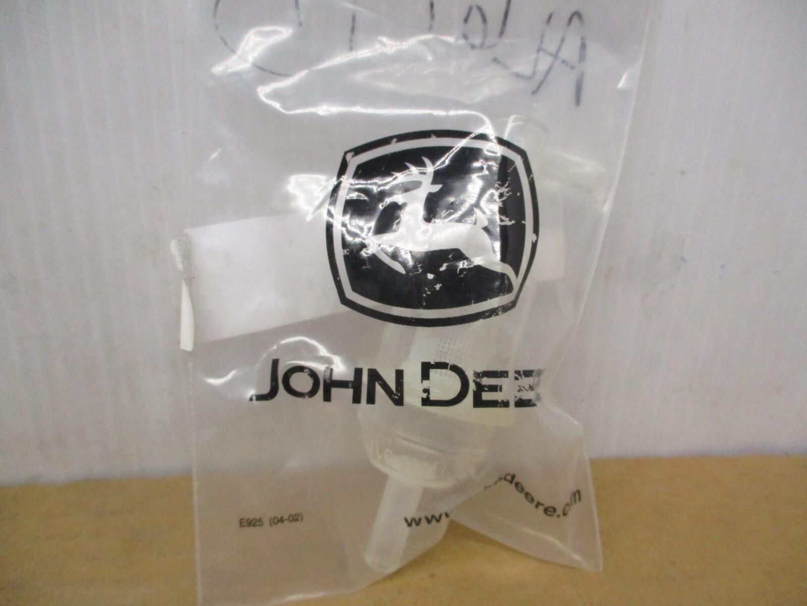AL67975 GENUINE OEM John Deere FUEL FILTER