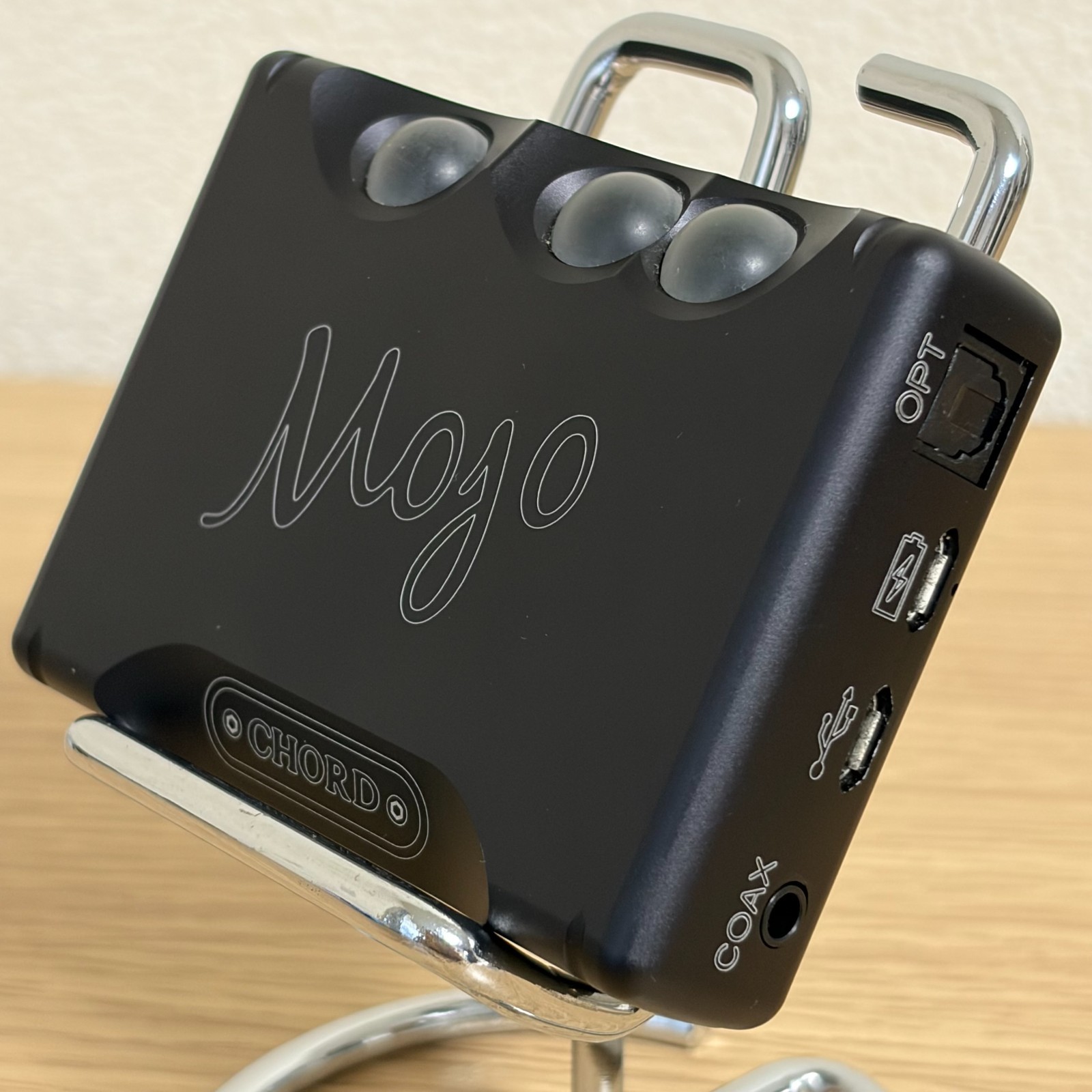 Chord Electronics Mojo Portable DAC Headphone Amplifier USB DSD FPGA Black