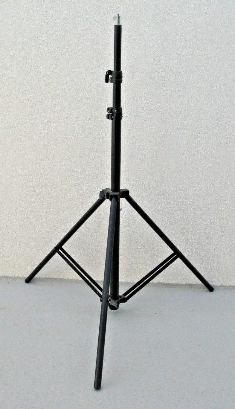 ProMasterSystemPro LS-2 Deluxe Spring-Cushioned Light Stand #6799, Max 9'-2"
