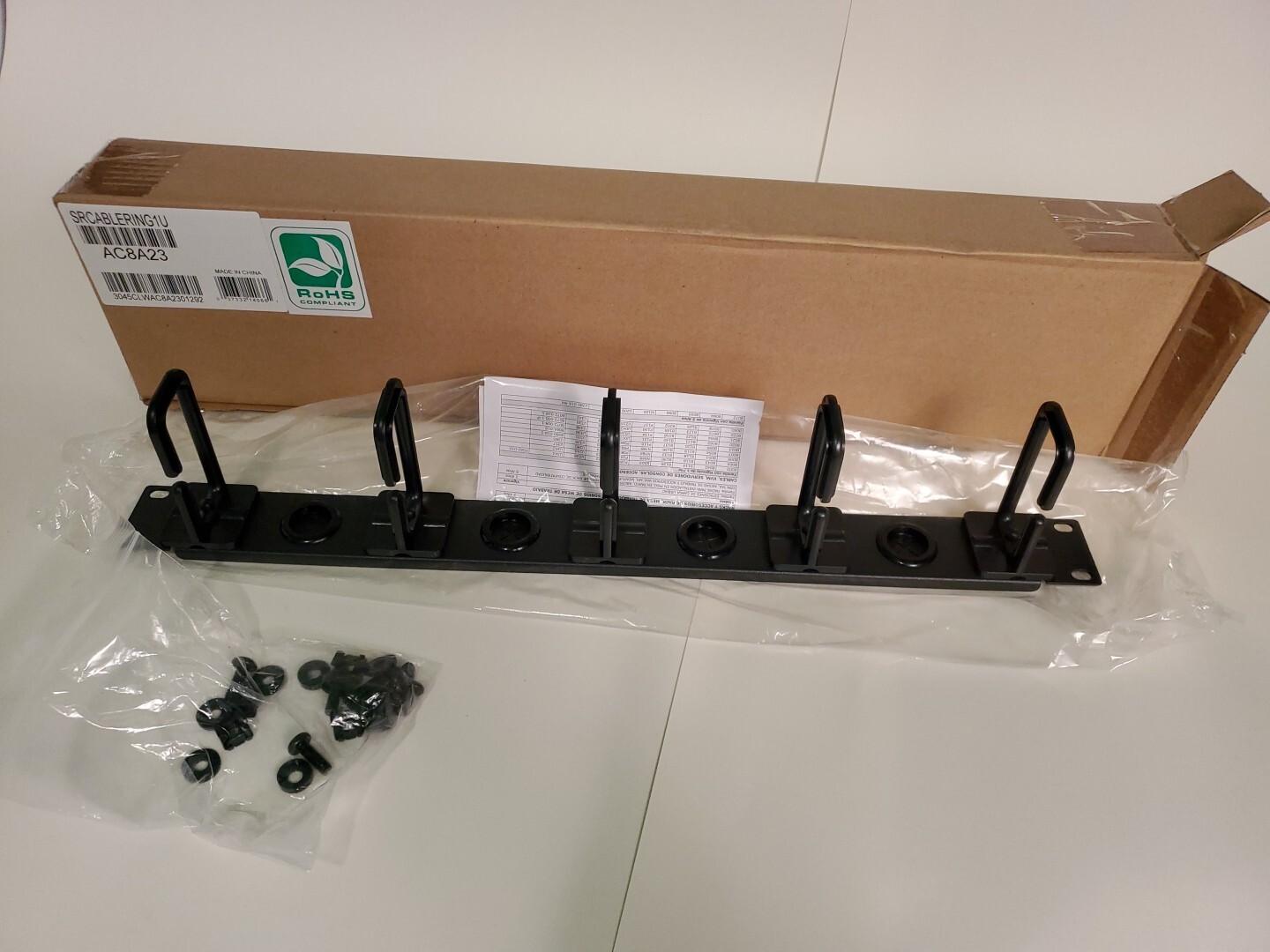 New - Tripp Lite SRCABLERING1U - Black 1U Horizontal Cable Rings - New