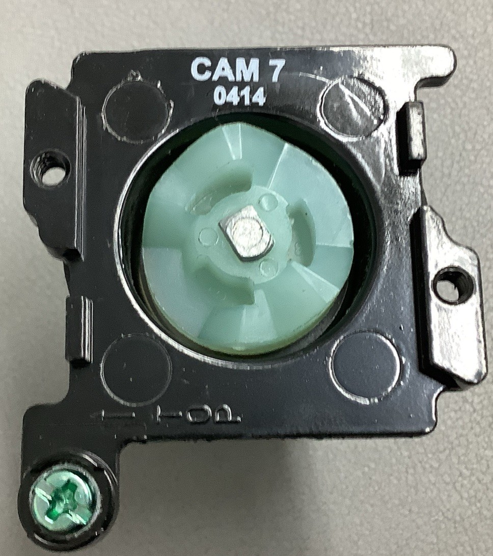 Eaton E34 Operator Selector Switch E34KTB7 Cam 7, Keyed (b636)