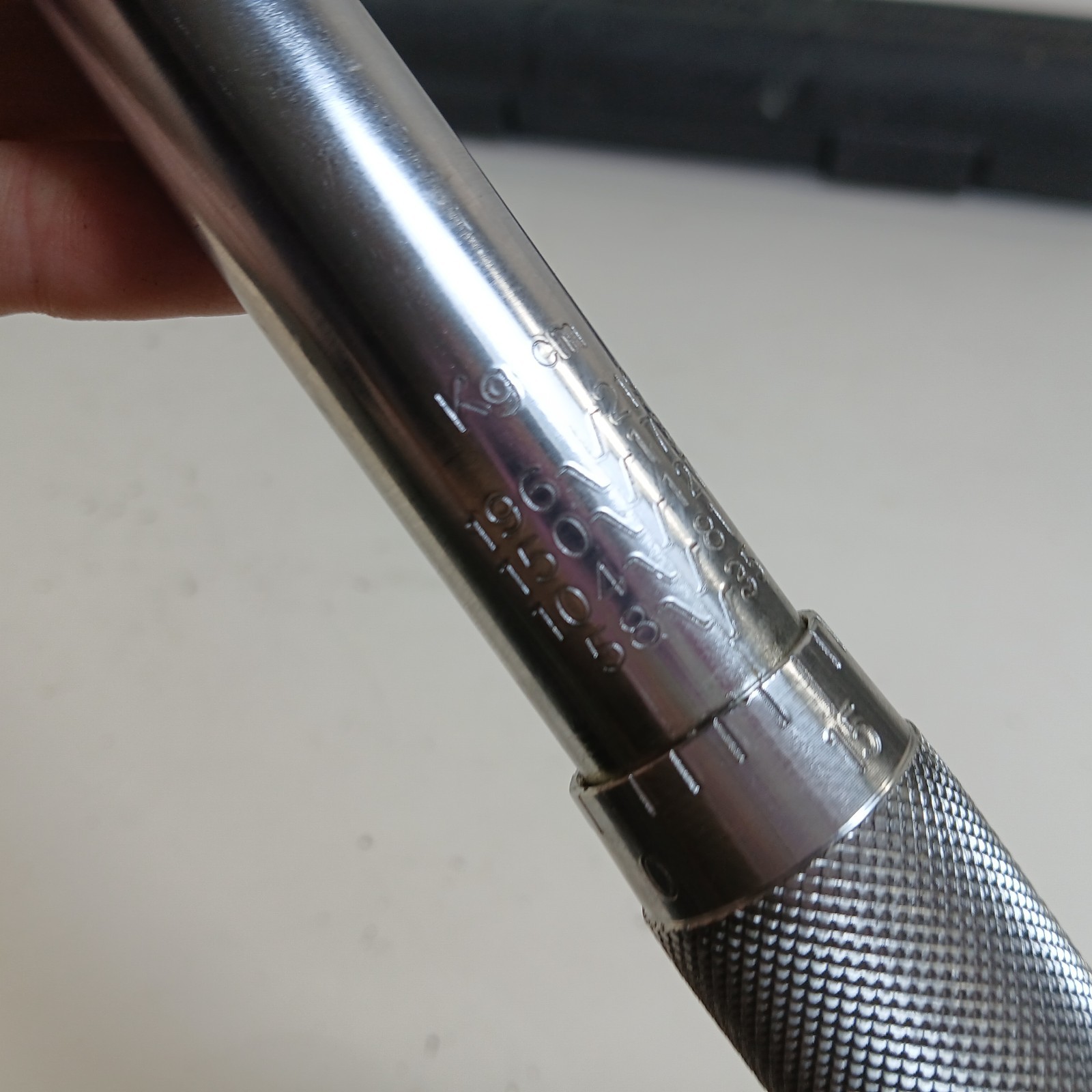 Pittsburgh 3/8" Drive Click Type Reversible Torque Wrench W/ Case