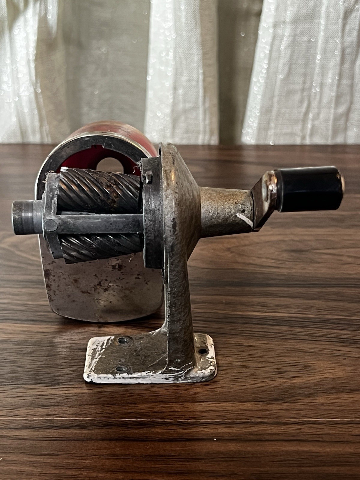 Vintage Red Pencil Sharpener Apsco Midget Desk or Wall Mount Old School