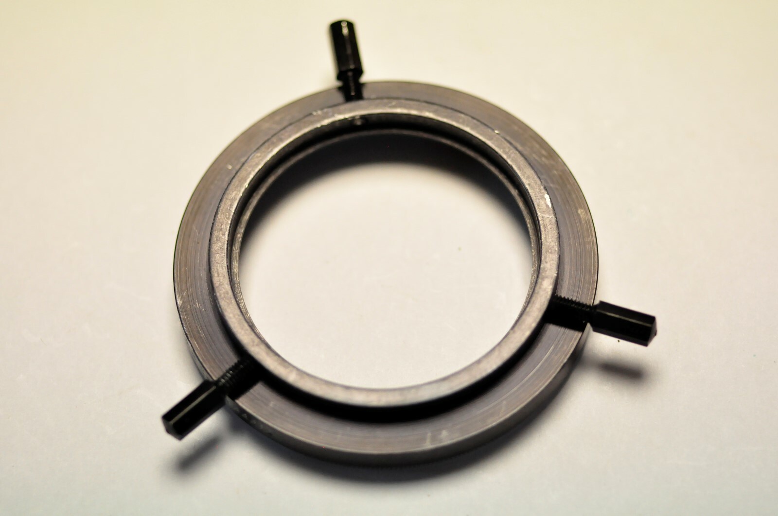 Tiffen 51mm adapter ring for Series 8 with retaining ring.