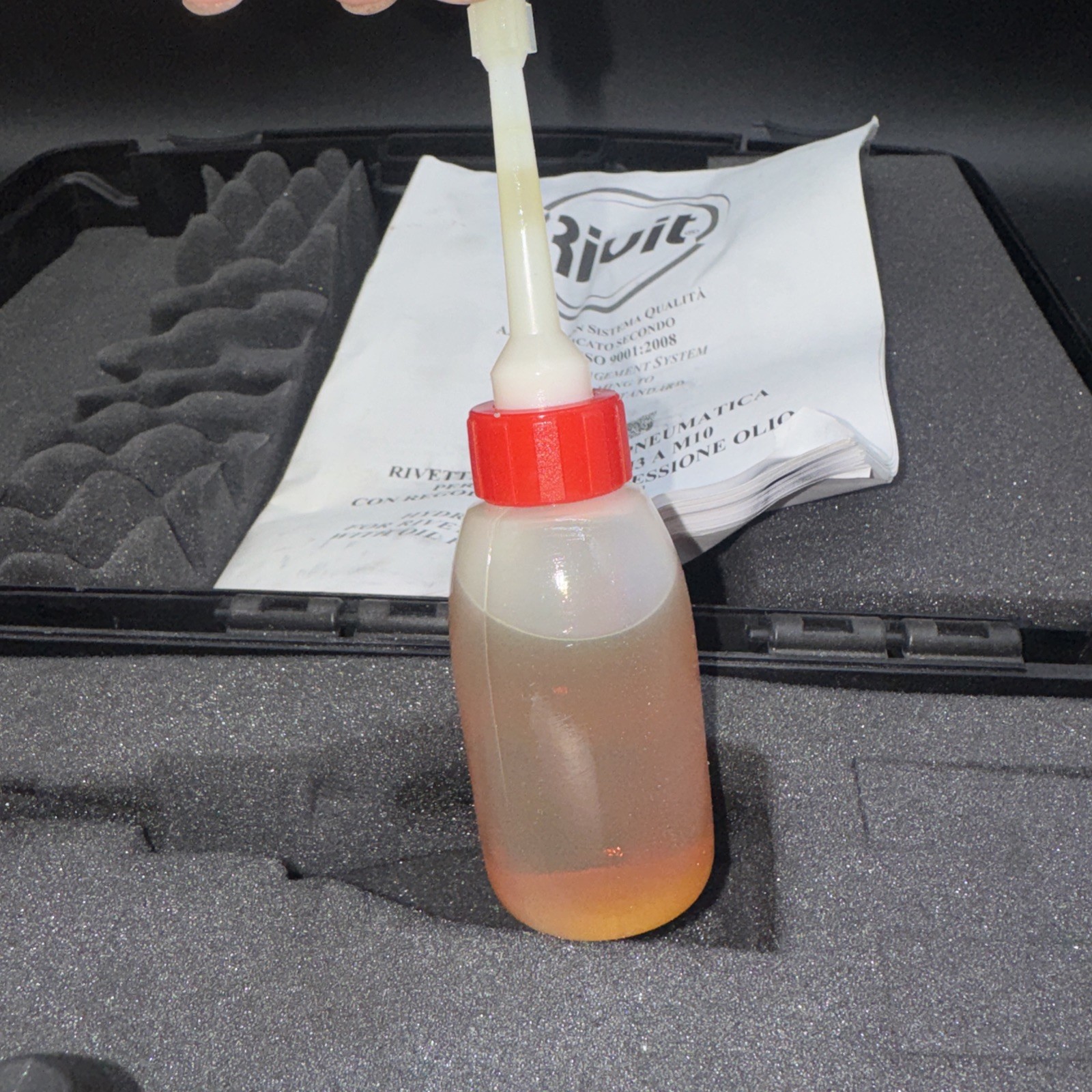 Atlas RIV938 rivet nut hydro pneumatic insert tool Great Condition!