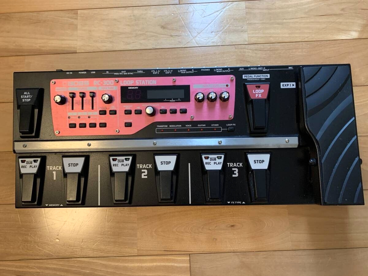 BOSS RC-300 Effector Loop Station Looper Guitar Effect Pedal