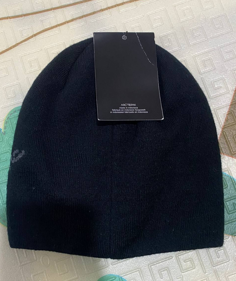 Arc'teryx Black Grey Merino Wool Beanie – Bird Head Winter Ski Hat NWT ❄️