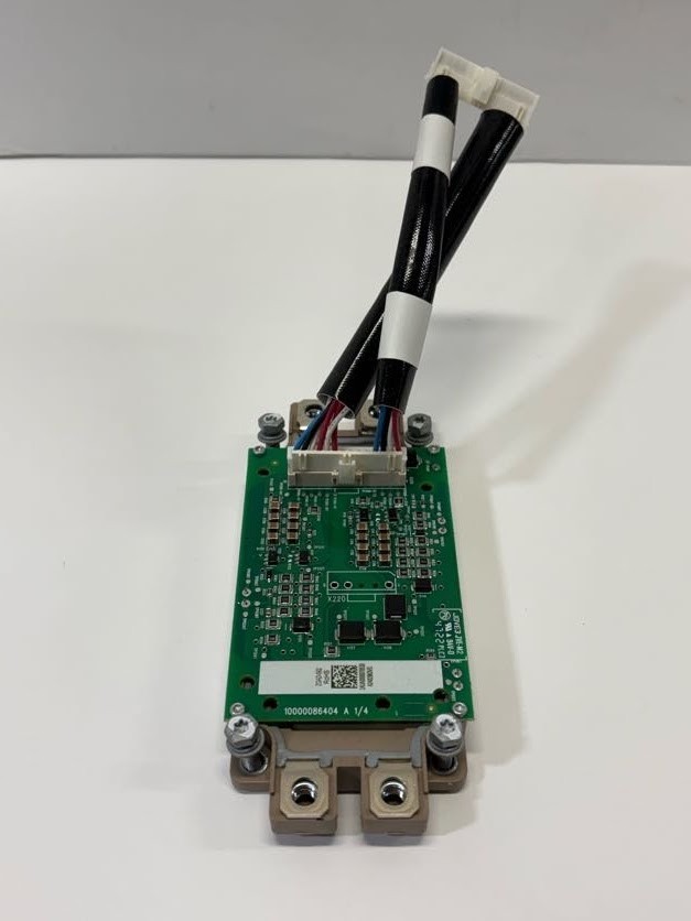 ABB ZGAD-582 IGBT Power Control Board for ACS880 Series Inverter (NEW TAKEOUT)