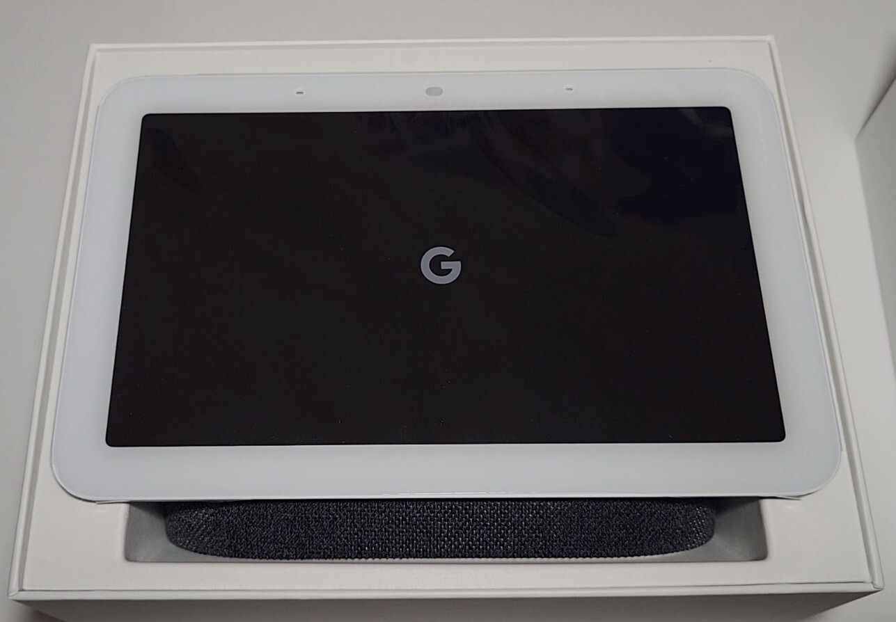 Google Nest Hub (2nd Gen.)  7 in. Smart Display (GA01892-US) in Original Box.