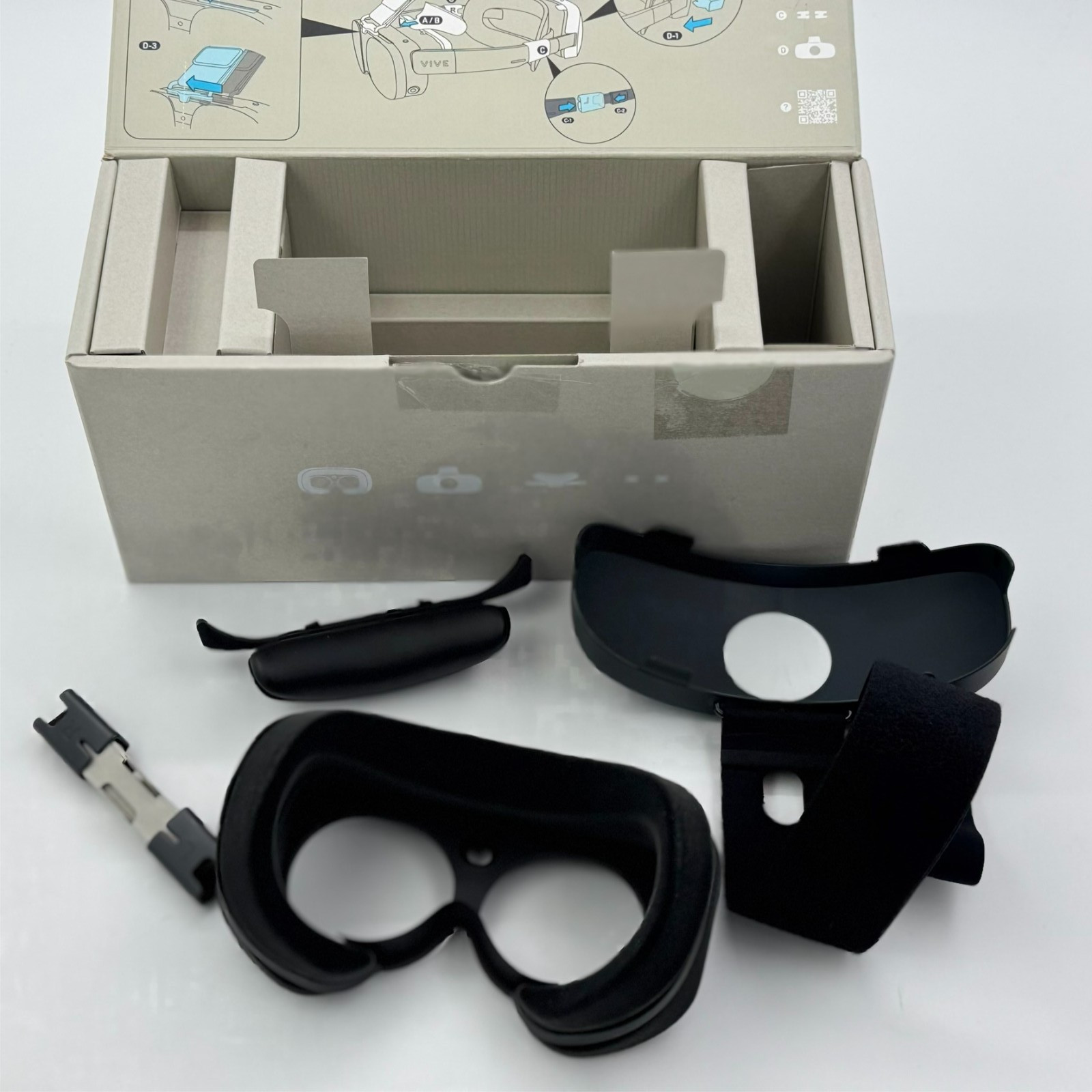 HTC Vive XR Elite VR Headset w/ Deluxe Pack - Mixed Reality PCVR - OPEN BOX