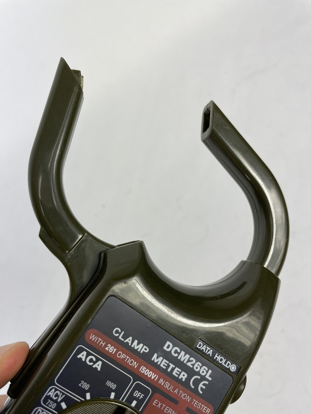 Velleman DCM266L ECONOMIC DIGITAL CLAMP METER