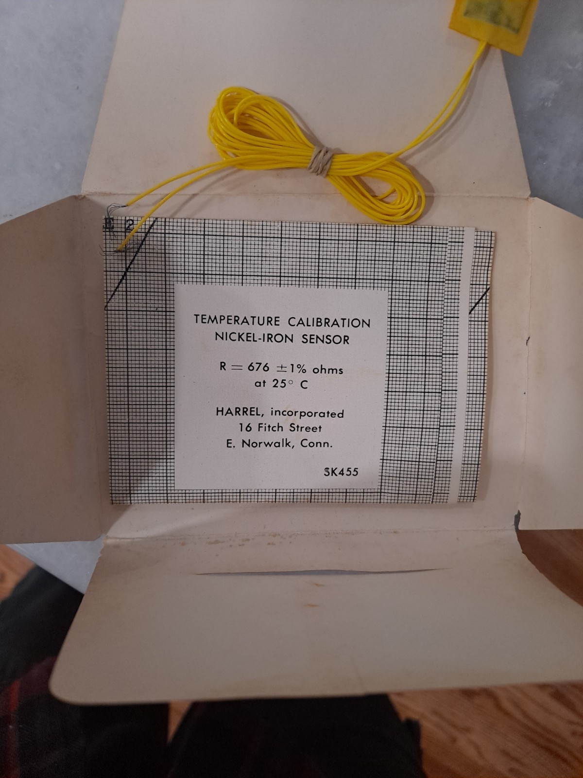Harrel TS100B Temperature Sensor, RESISTANCE 676.1, 25C Ohms, NOS