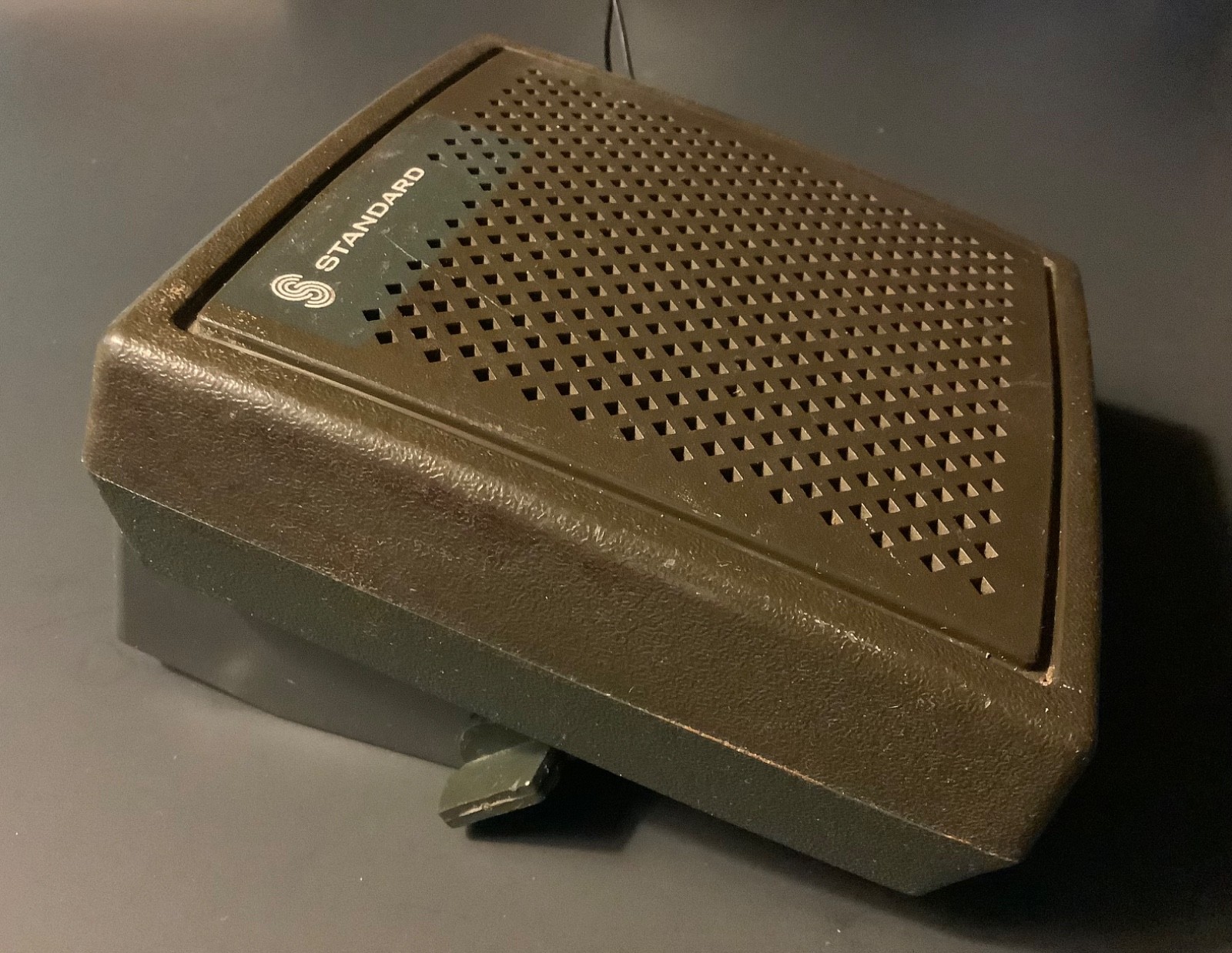 STANDARD COMMUNICATIONS CORP SC-U 201S Communication Speaker w/Mounting Bracket