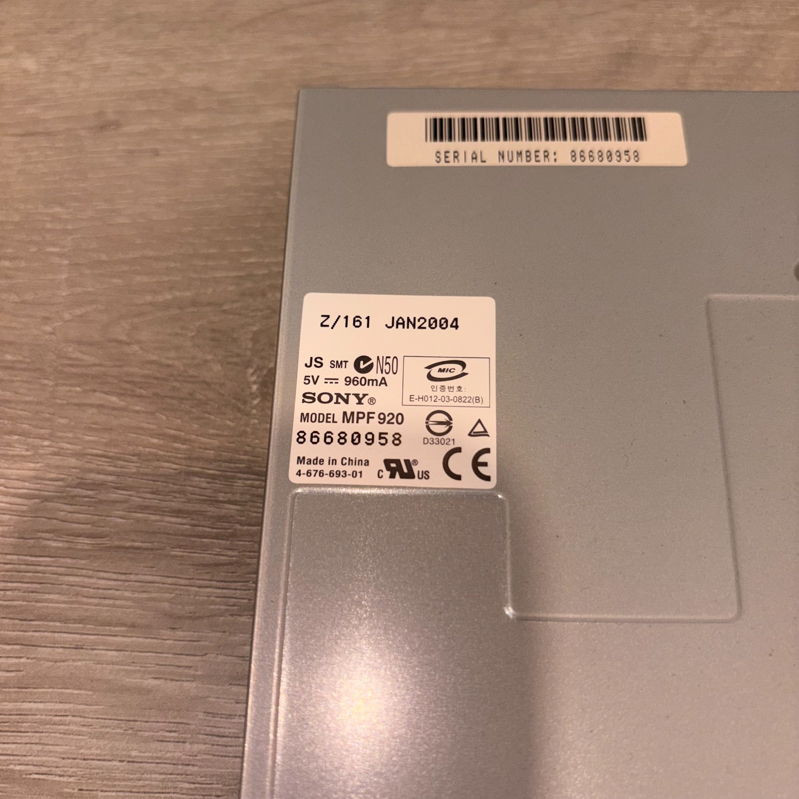 Sony MPF920 Series 3.5-inch 1.44 MB IDE / EIDE Internal Floppy Disk Drive