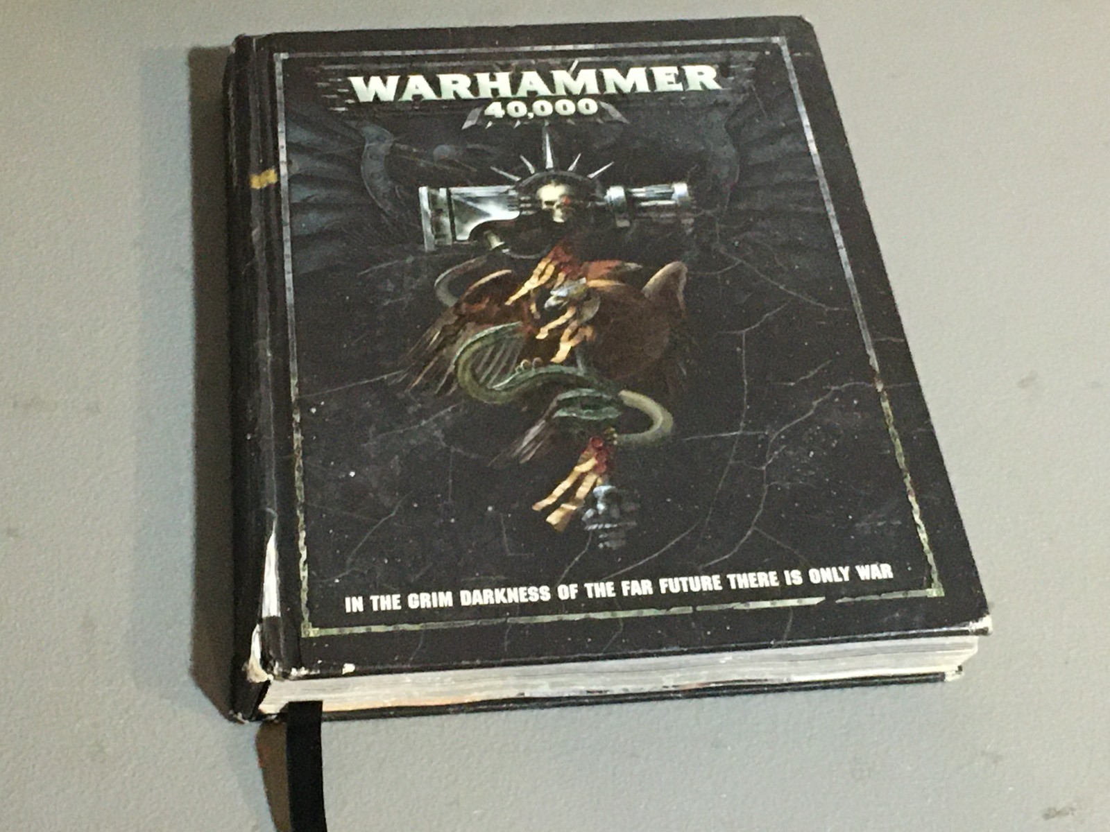 BOOK WARHAMMER 40K GRIM DARKNESS RULEBOOK 2017 HB USED HP DMG