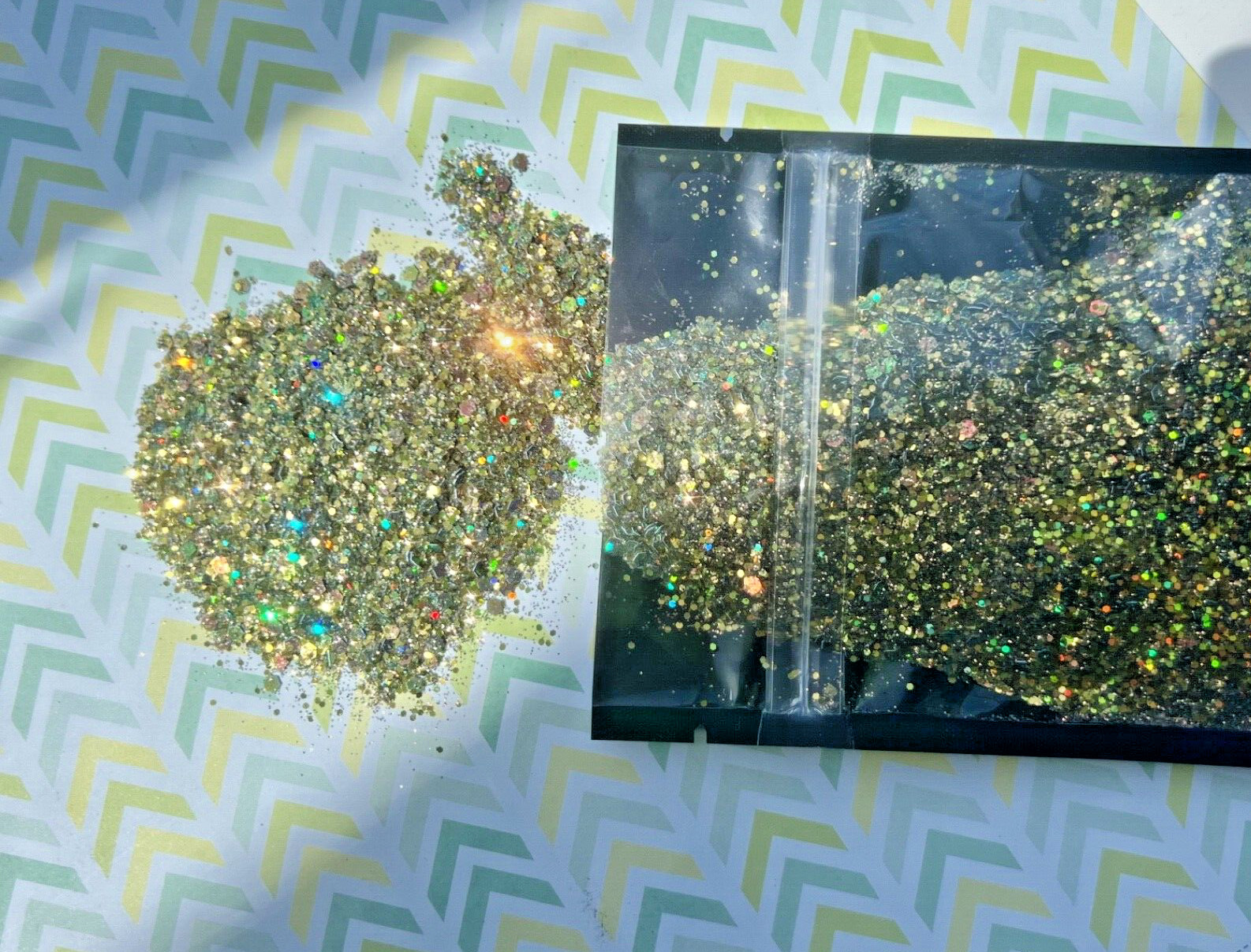 Polyester Gold Green, Glitter For Resin, Crafts,  Tumblers -  Chunky mix