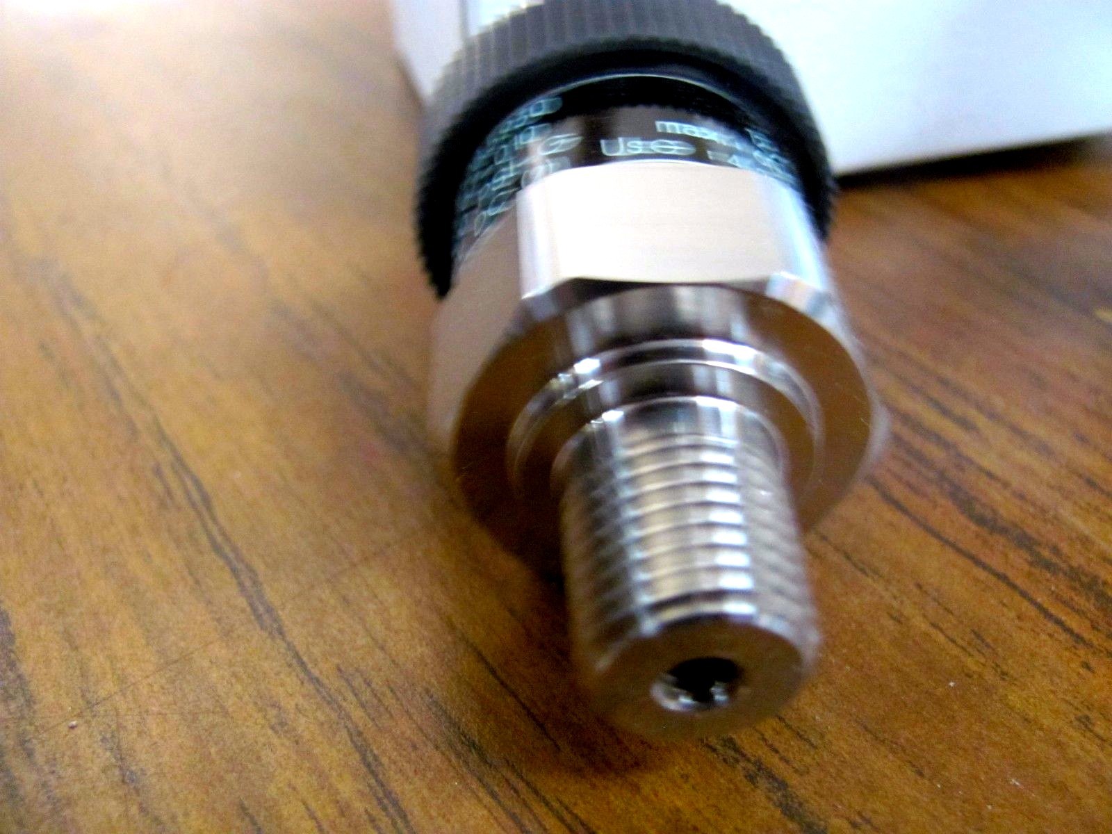 Trafag Sensor Controls ECT 8472 Industrial Pressure Transmitter