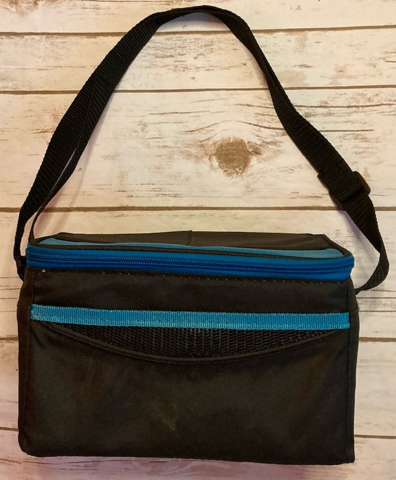 IGLOO Nylon Multicolor Adjustable Strap Insulated Lunch Bag  9.5" x  6" x  6.5"