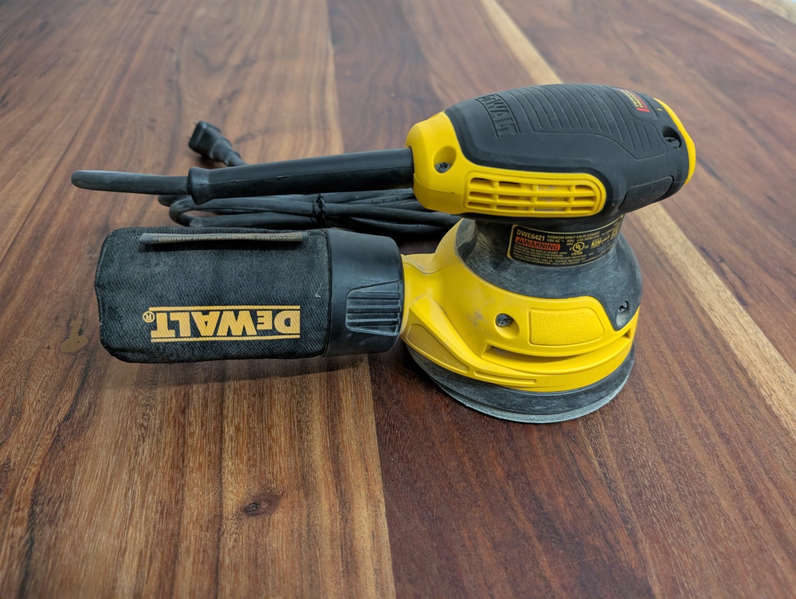 DEWALT DWE6421 5" Random Orbit Palm Sander 3 Amp Corded Hook & Loop Tested