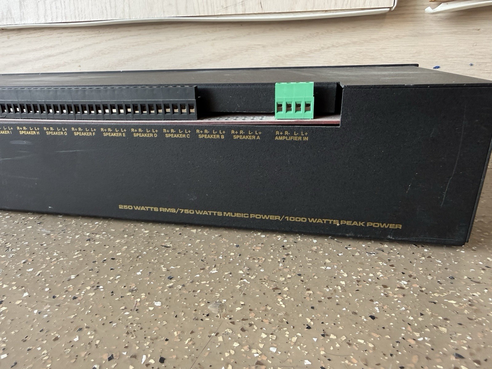 AUDIOPLEX TECHNOLOGY MASTER SERIES MS-8 750W SPEAKER SWITCHER