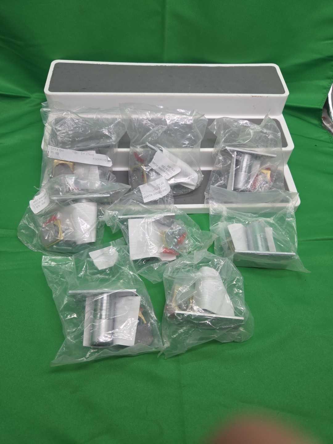 8 Piece Lot Of Rockwood Dust Proof Strike 570 626 Dust Proof Strikes W/ Hardware
