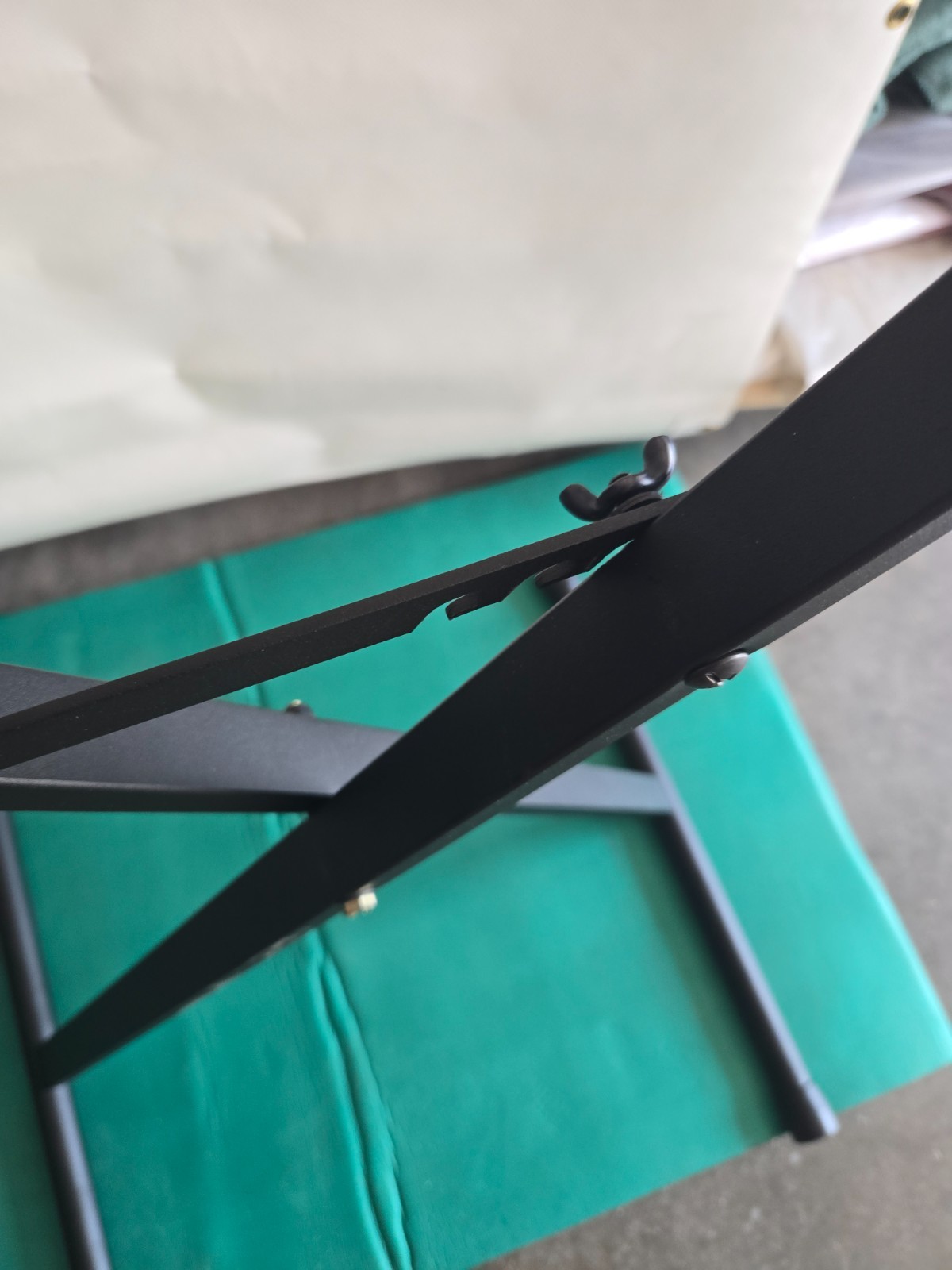 adjustable piano keyboard stand, unbranded, scissor type