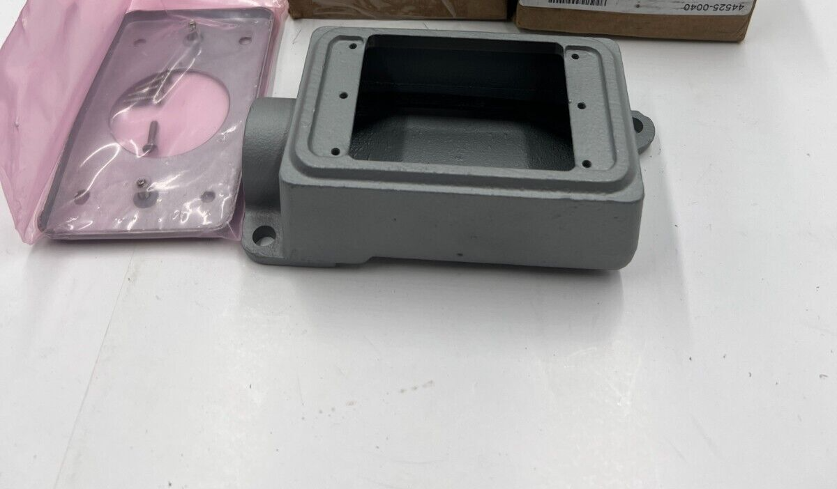 STI Omron 44525-0040 TS-B1 Electrical Box, 1-Hub For Touch Start, Gray