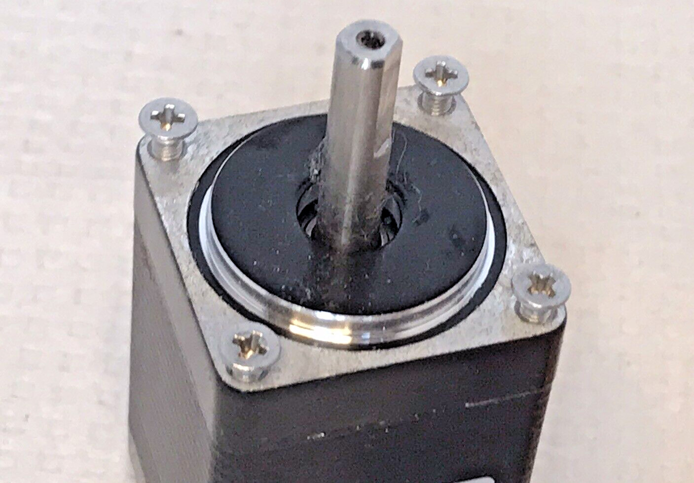 Lin Pamoco P28-2N-2-A-067-A-D43000 Stepper Motor