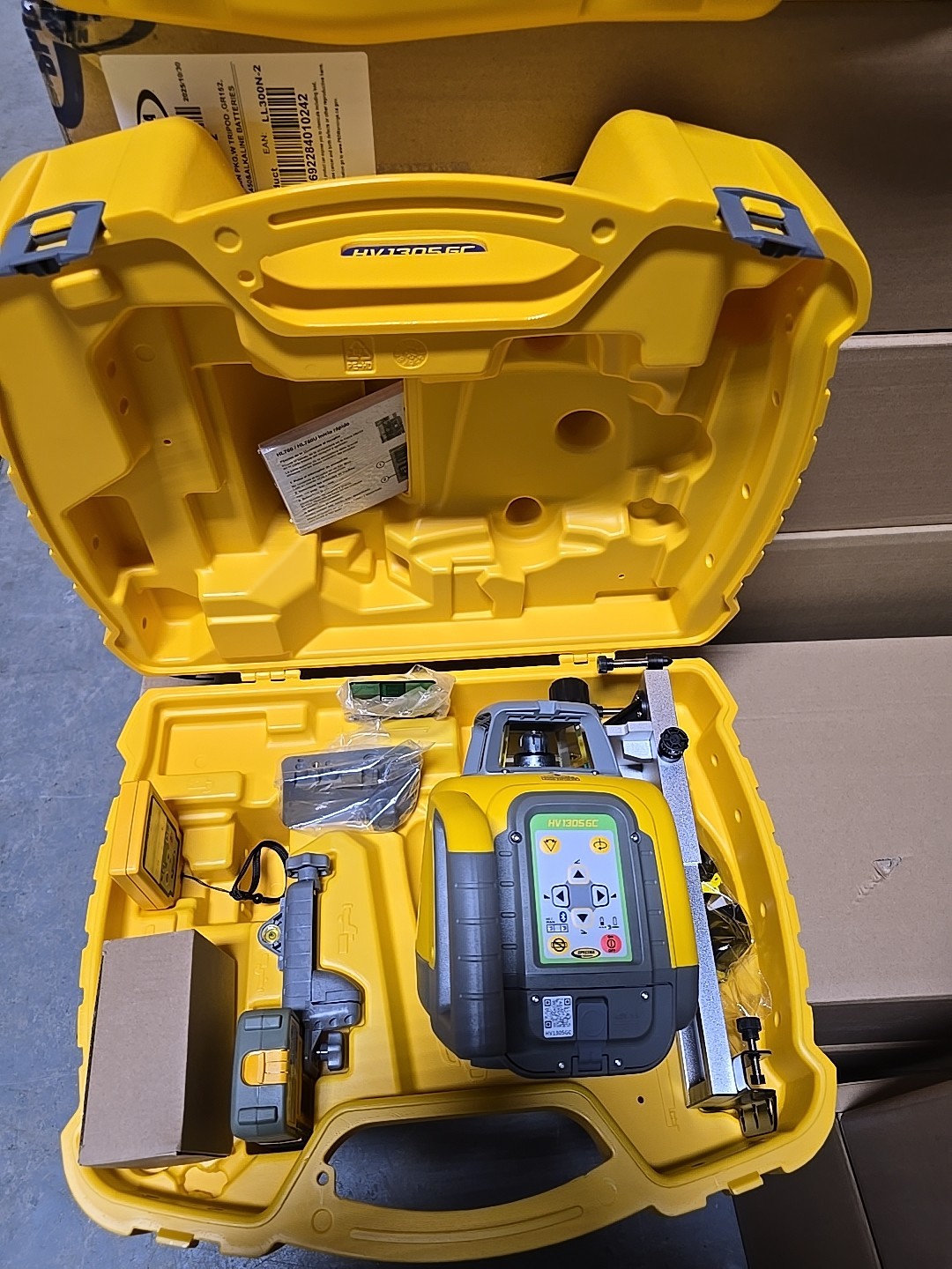 Spectra Laser HV1305GC-7 Green Beam Interior Laser Kit w/ HL760U used rental