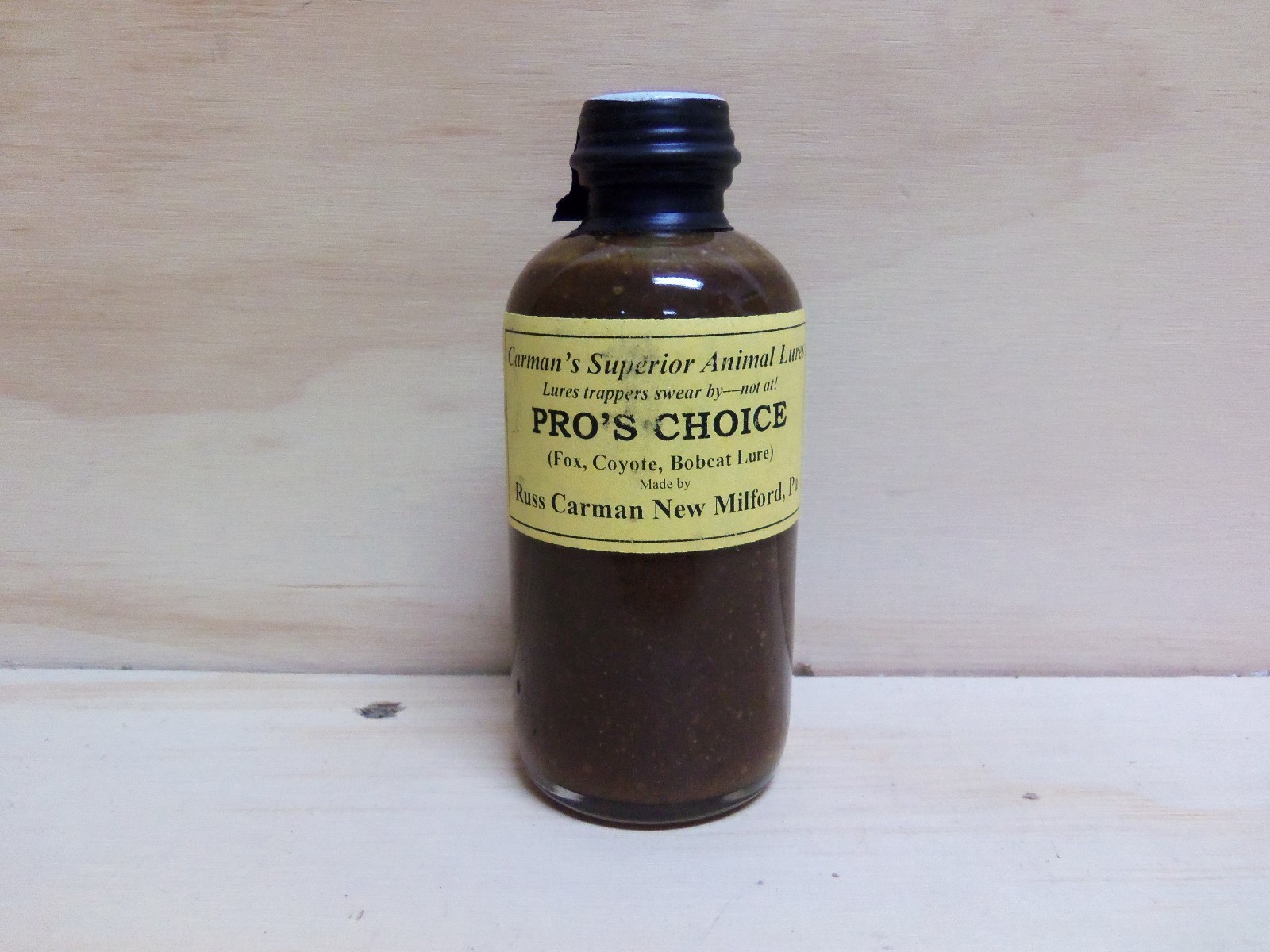 Carman's "Pro Choice" Lure 4 Oz Traps Trapping Bait Coyote Bobcat Fox Nuisance