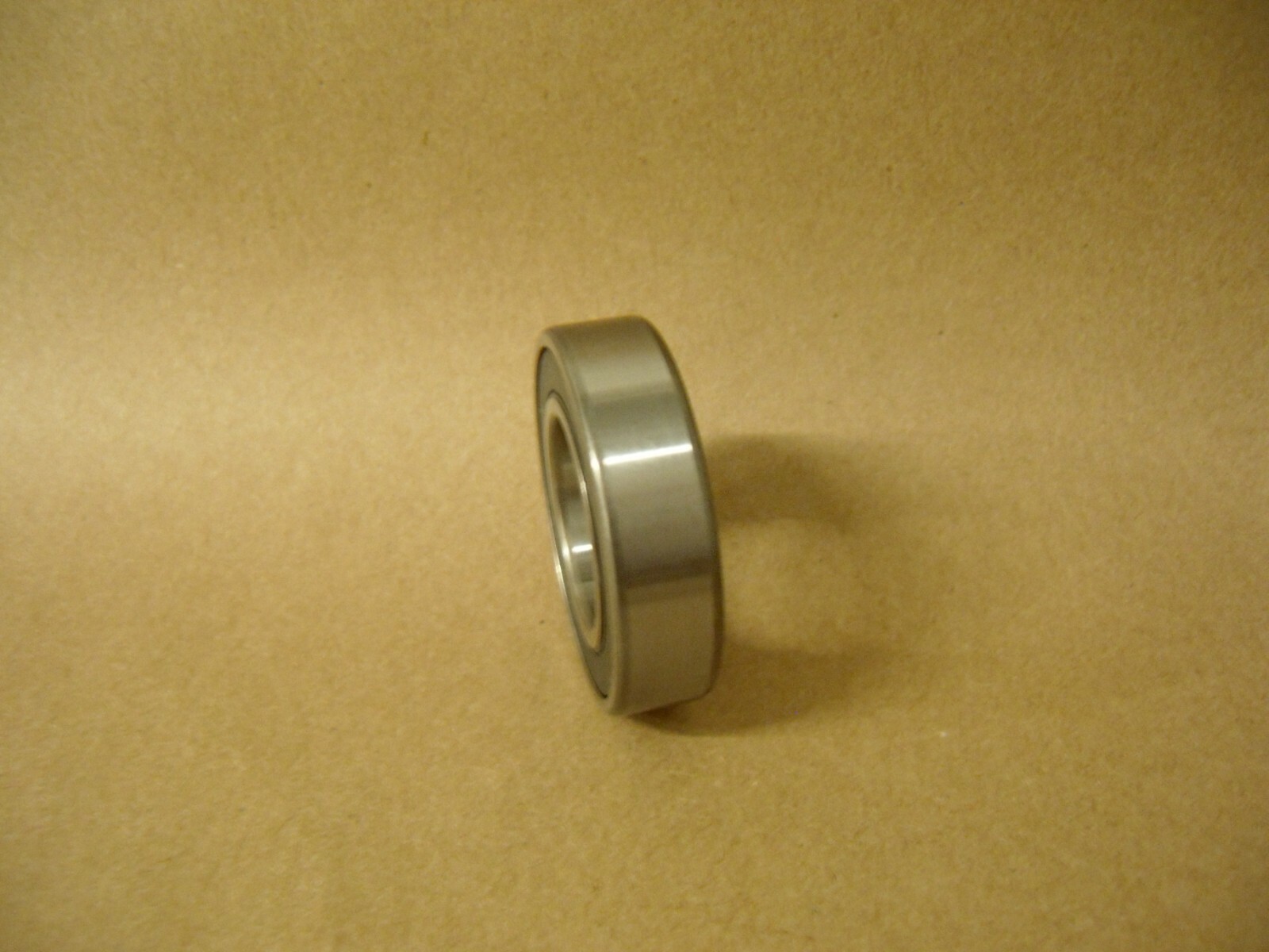 (Qty 10) 6005-2RS BALL BEARING
