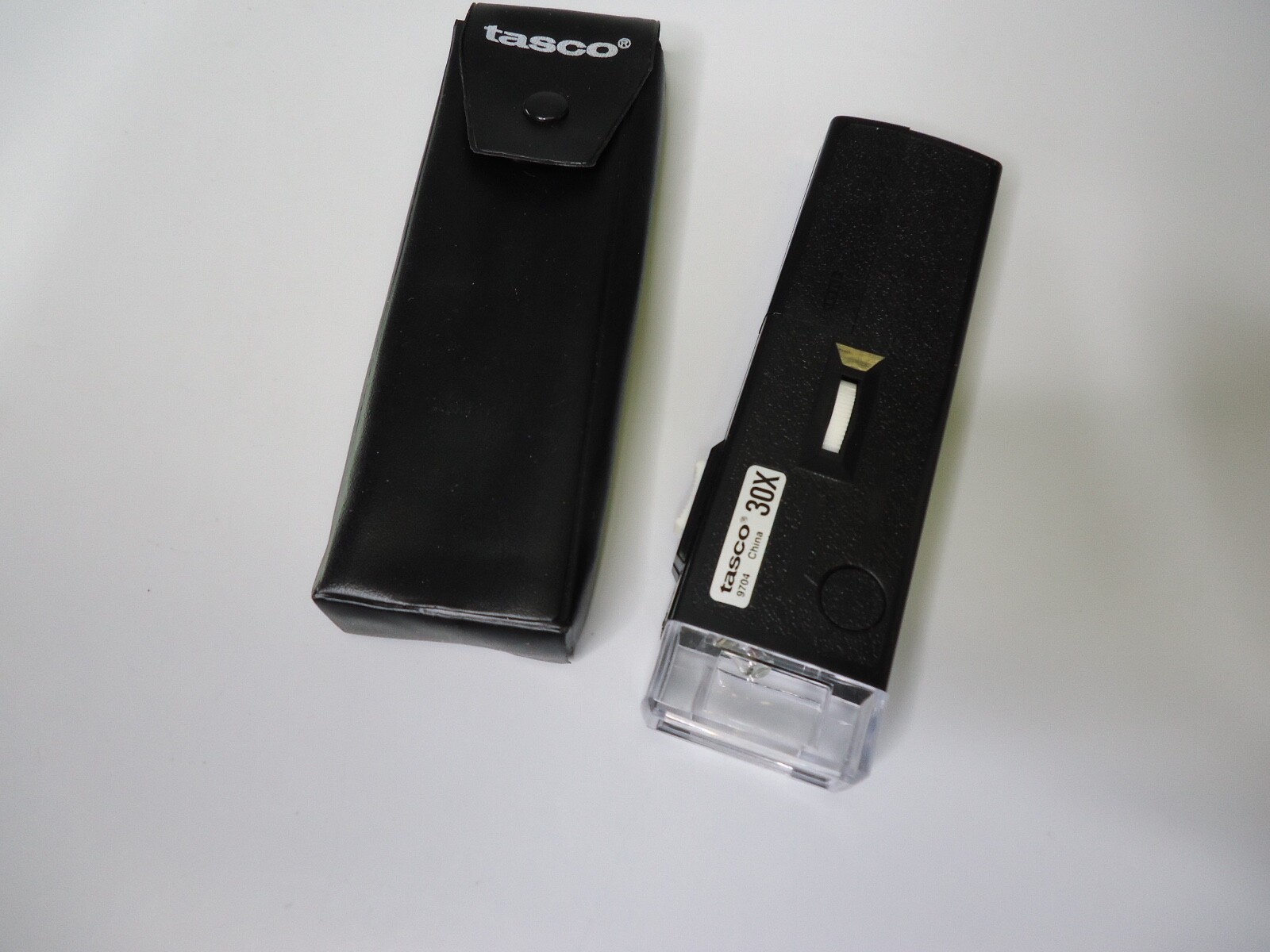 Tasco magnifying 30x microscope