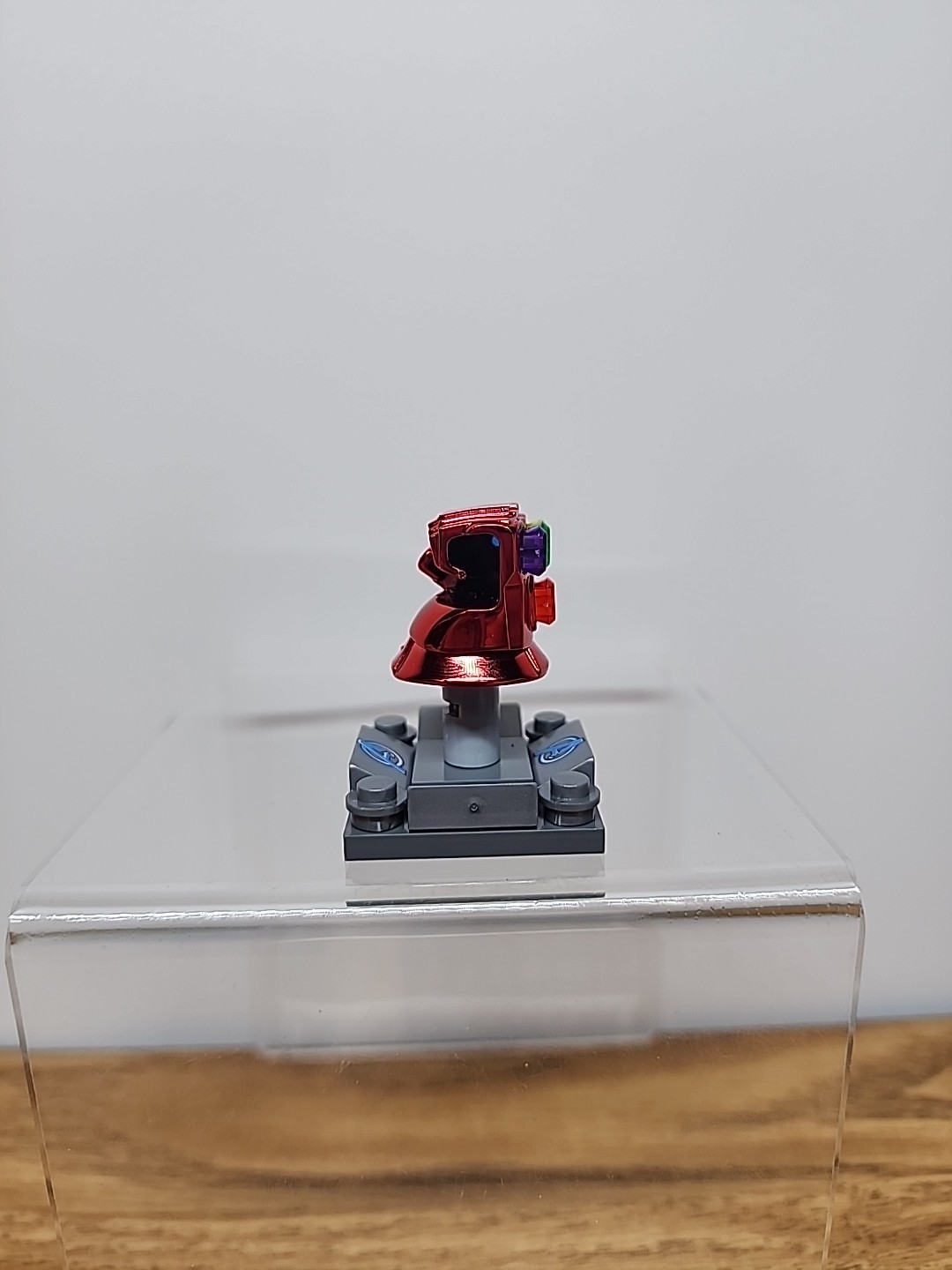 Red Metallic Gauntlet Custom Minifigure Brand New