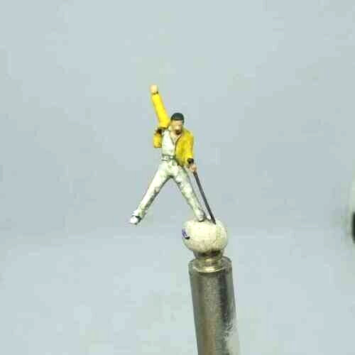 Famous Singer Vocalist Man #2 HO 1:87 miniature figure not preiser