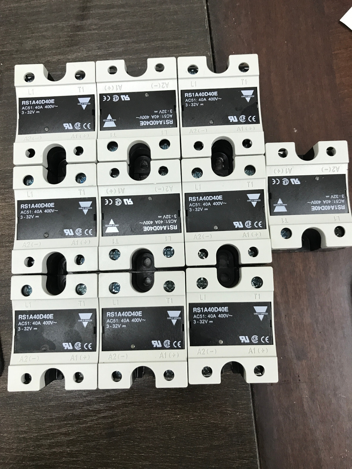 LOT OF 10 CARLO GAVAZZI  RS1A40D40E 3-32V 40A