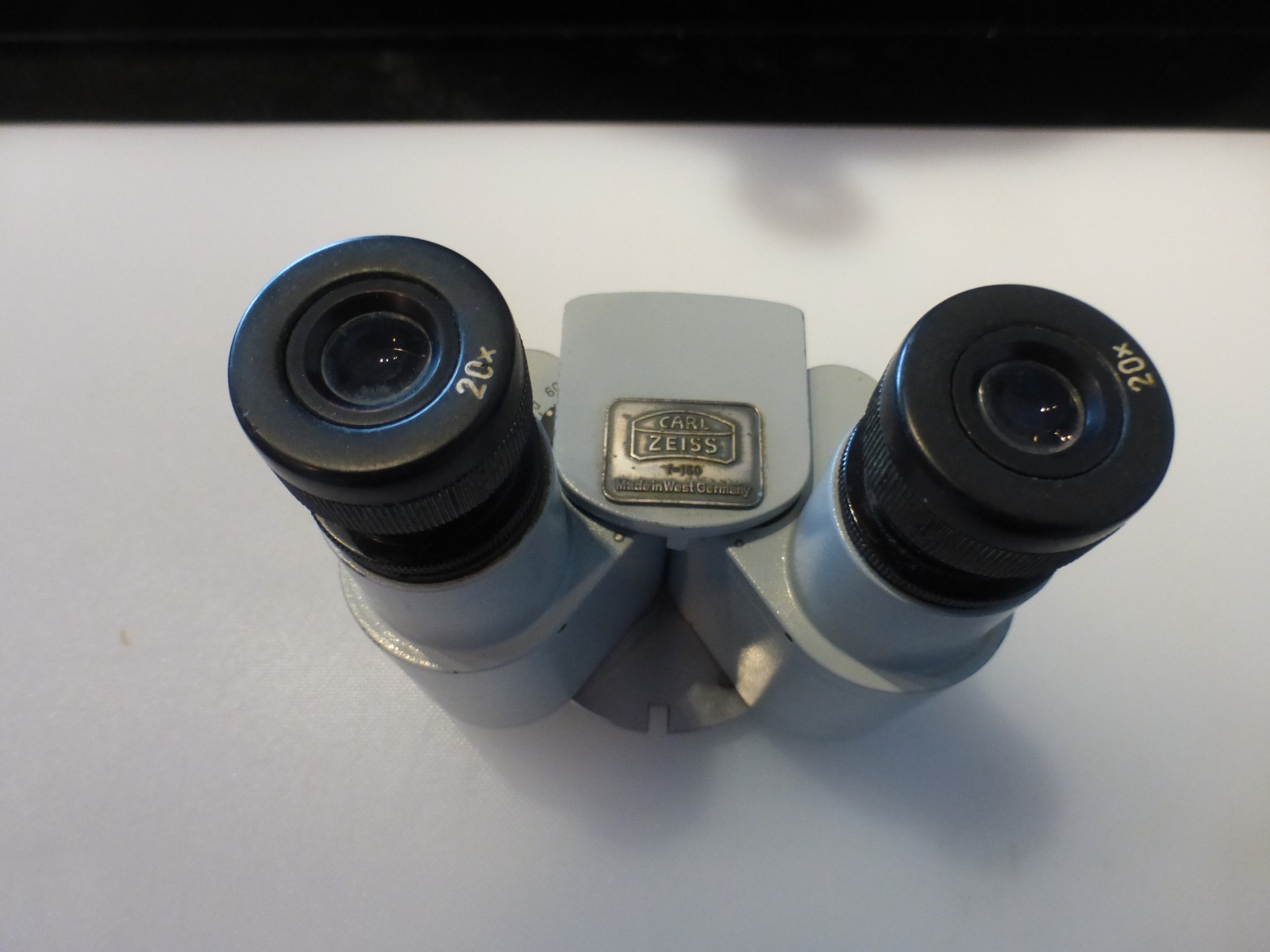 ZEISS f160 BINOCULAR WITH 20x EYEPIECES