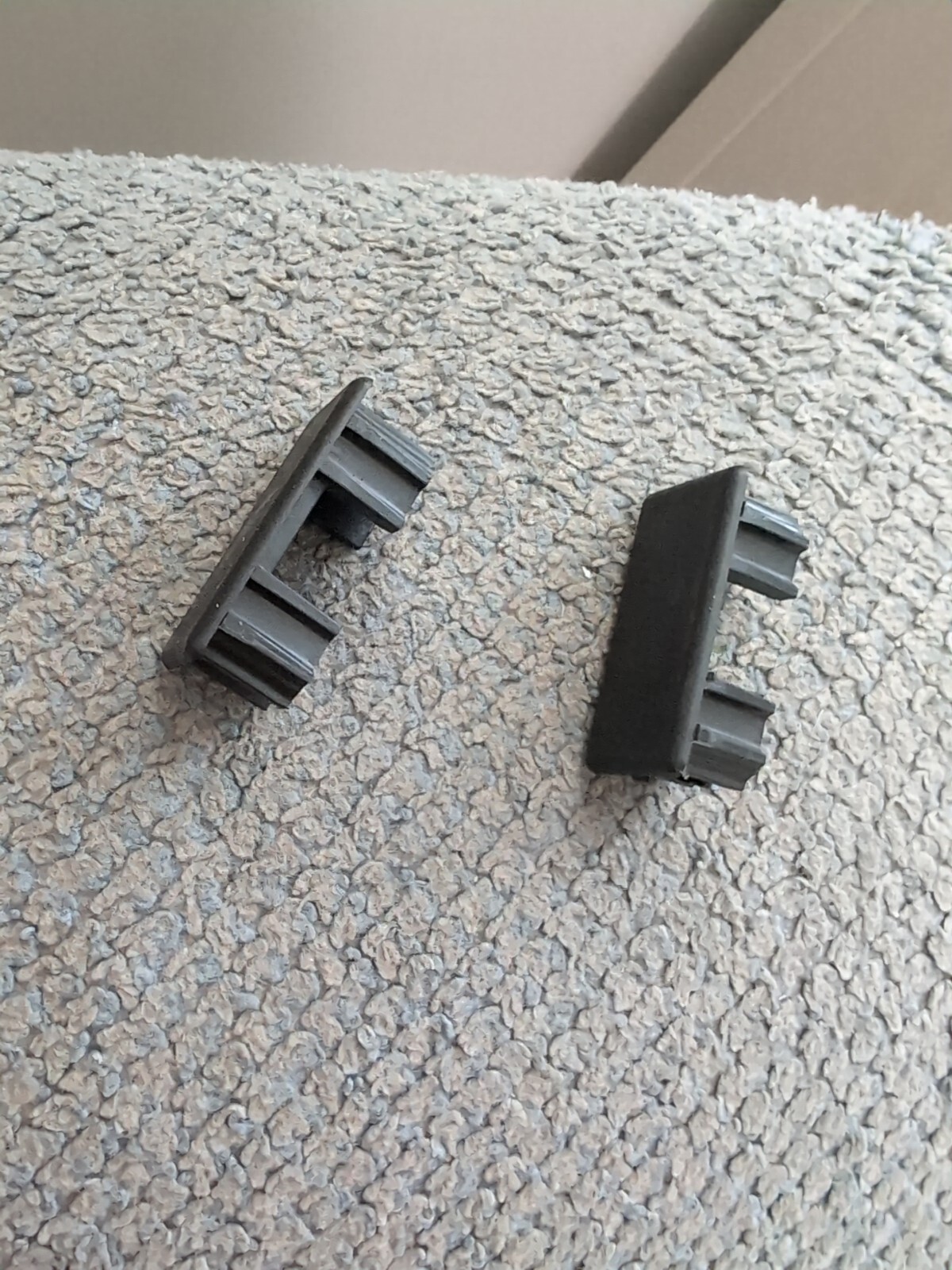 2 Avari Fitness A450-255A Magnetic Treadmill Rectangular Plug