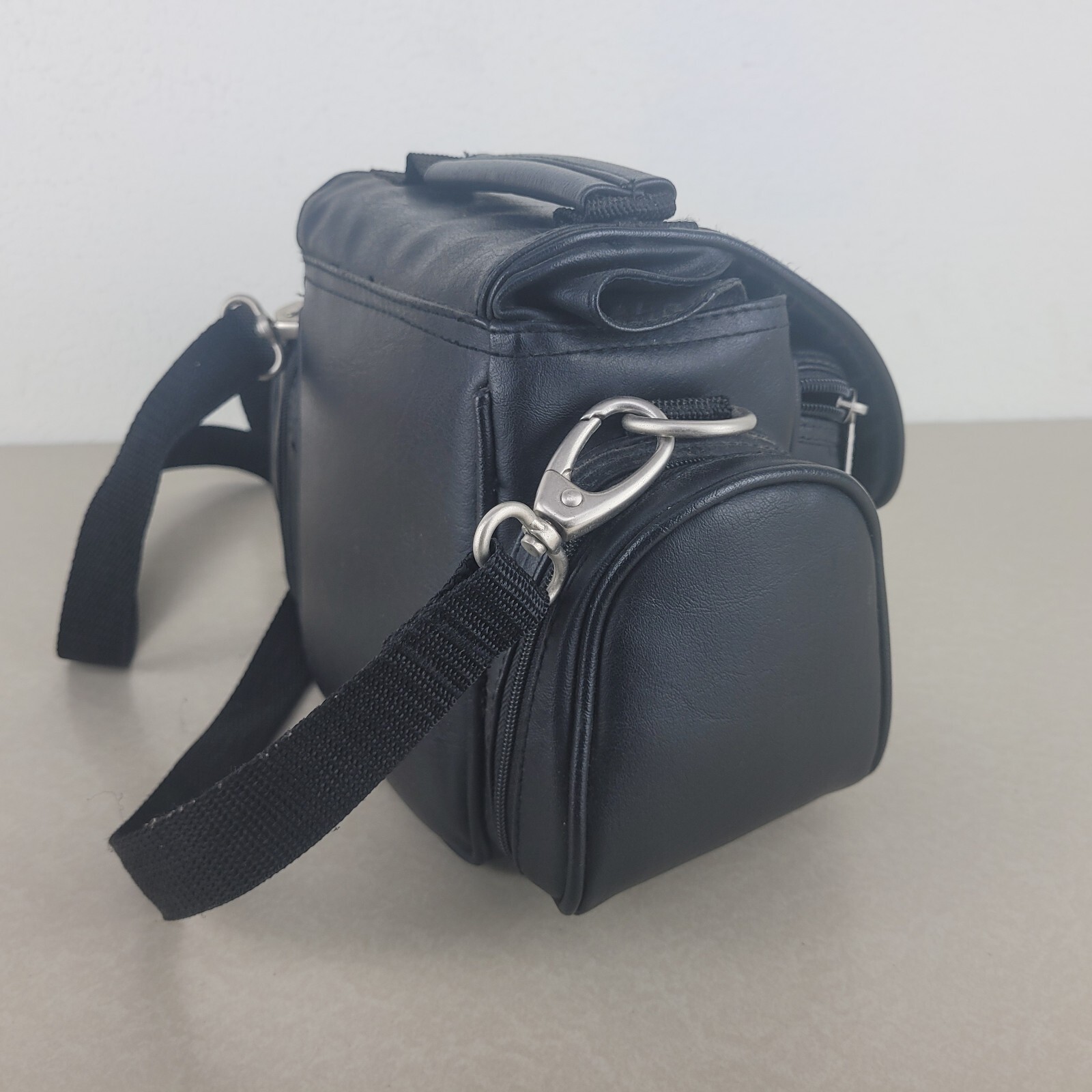 AMBICO Camera Bag Shoulder Strap Classic Mid Size Padded