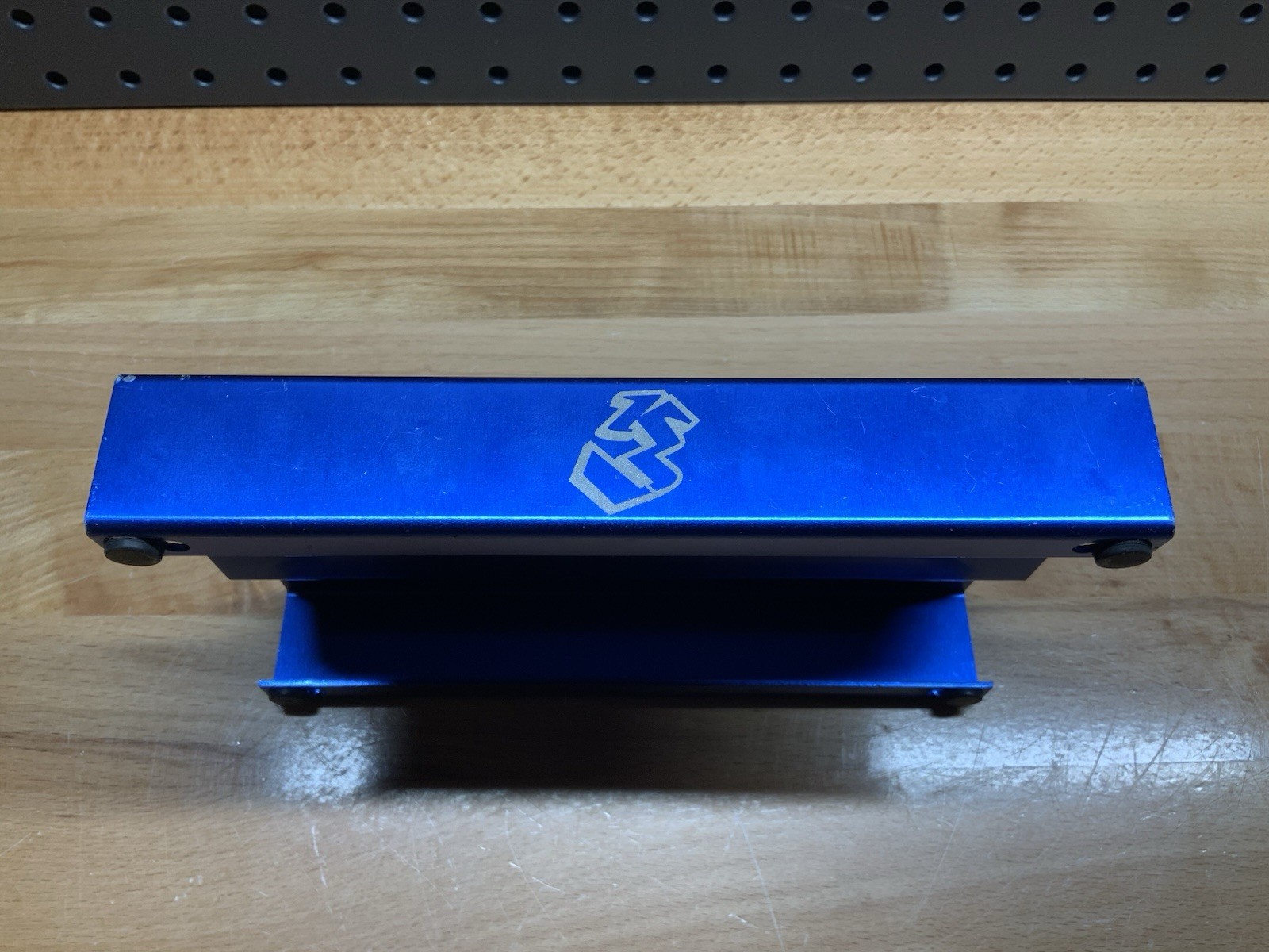 Aluminum RC Car Stand Blue