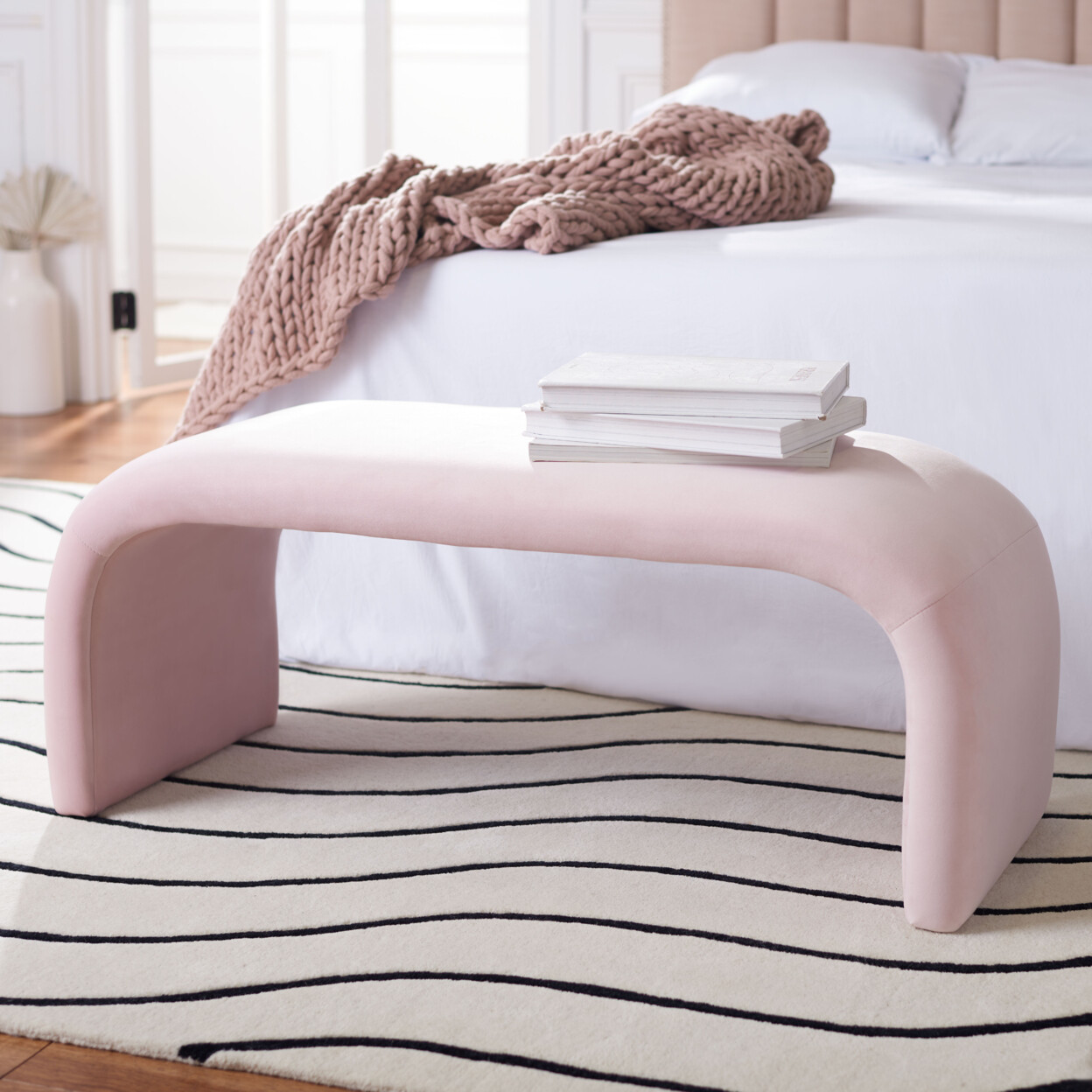 SAFAVIEH Tenko Bench | Light Pink |