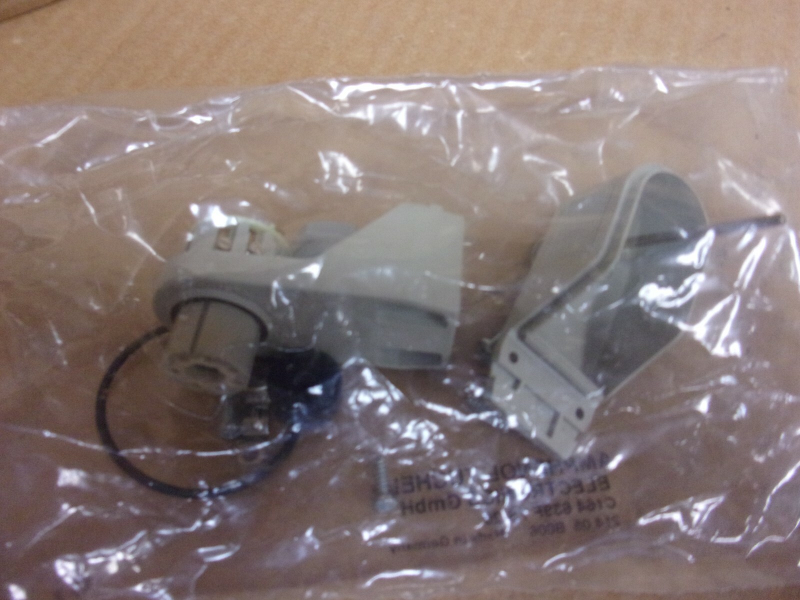 Amphenol - Tuchel Electronics C164 639F 7S20 Socket , New