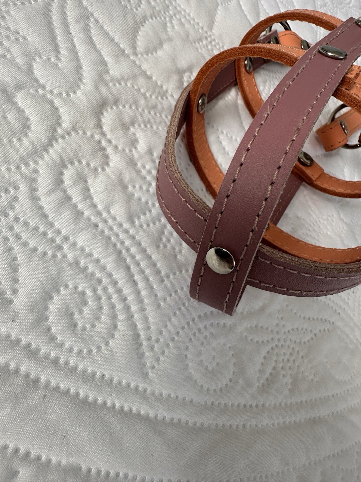 Leather basket muzzle for dogs, breathable, anti-barking