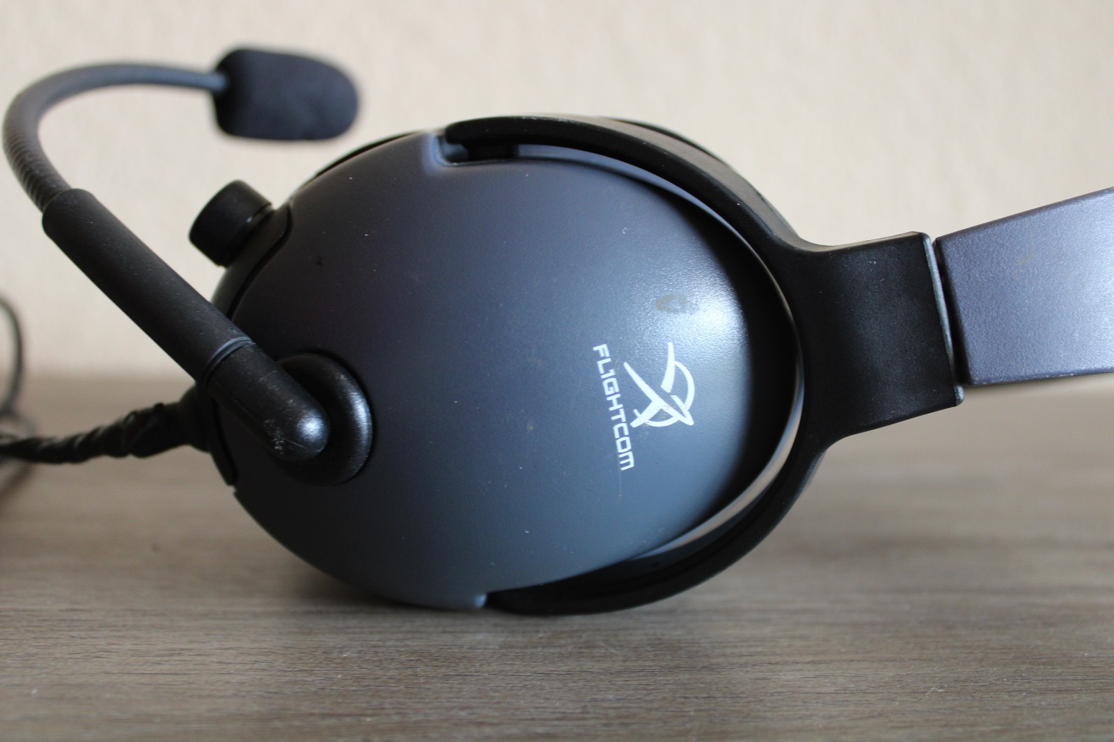 Flightcom Denali Aviation Headset and Microphone in Carry Case
