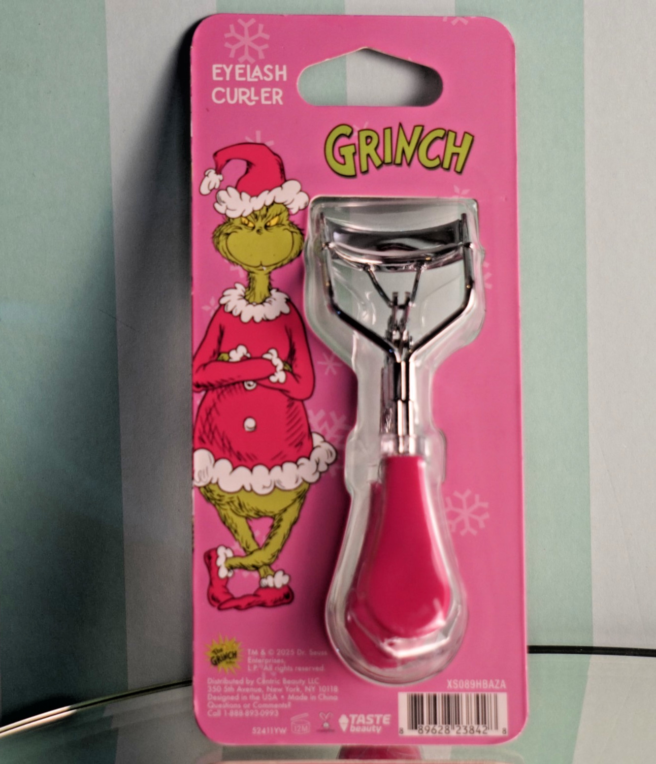 The Grinch Pink Eyelash Curler - New Holiday Makeup Accessory Dr. Seuss Rare