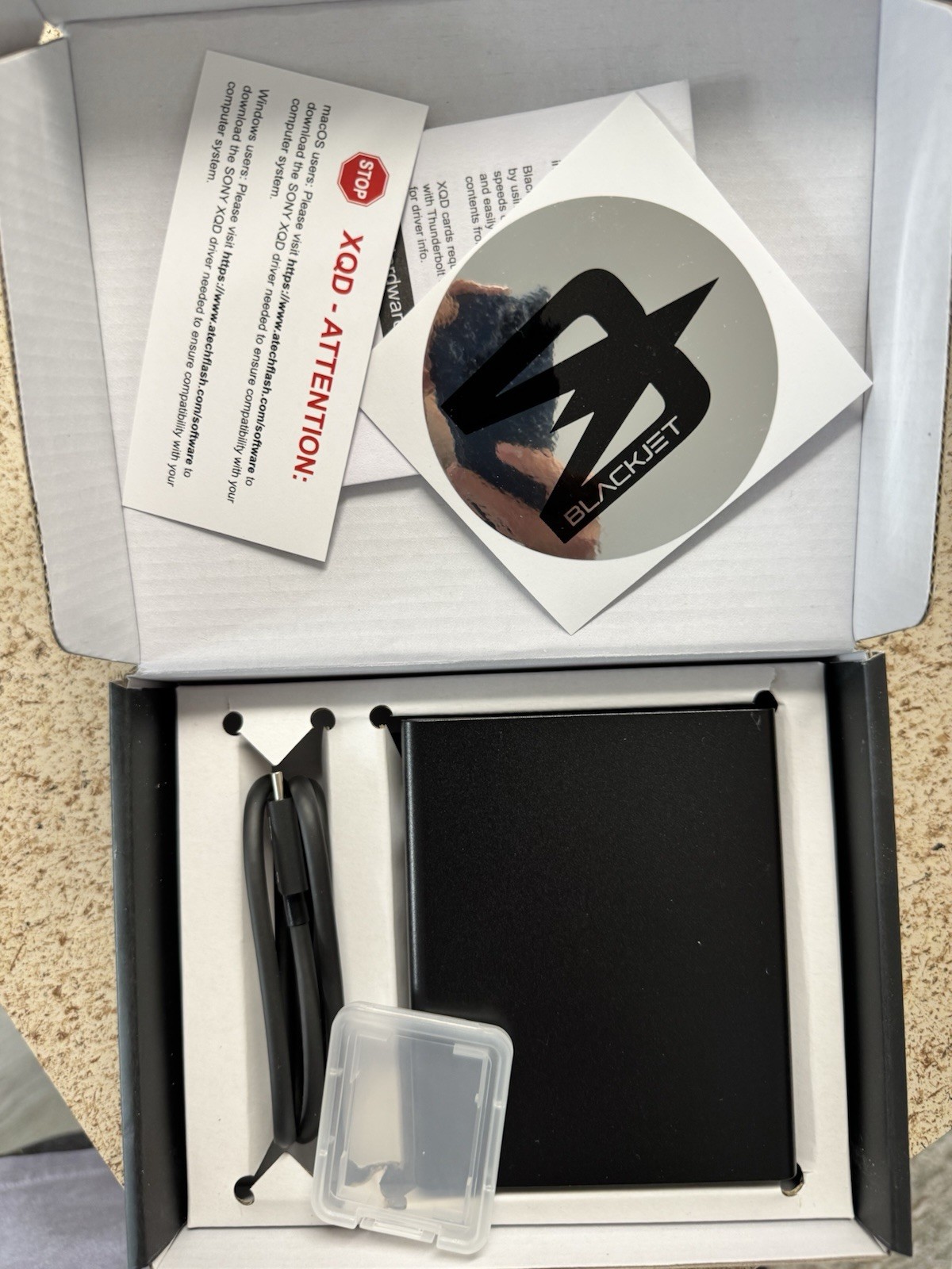Blackjet TX-1CXQ Thunderbolt 3 Card Reader for CFexpress Type B & XQD