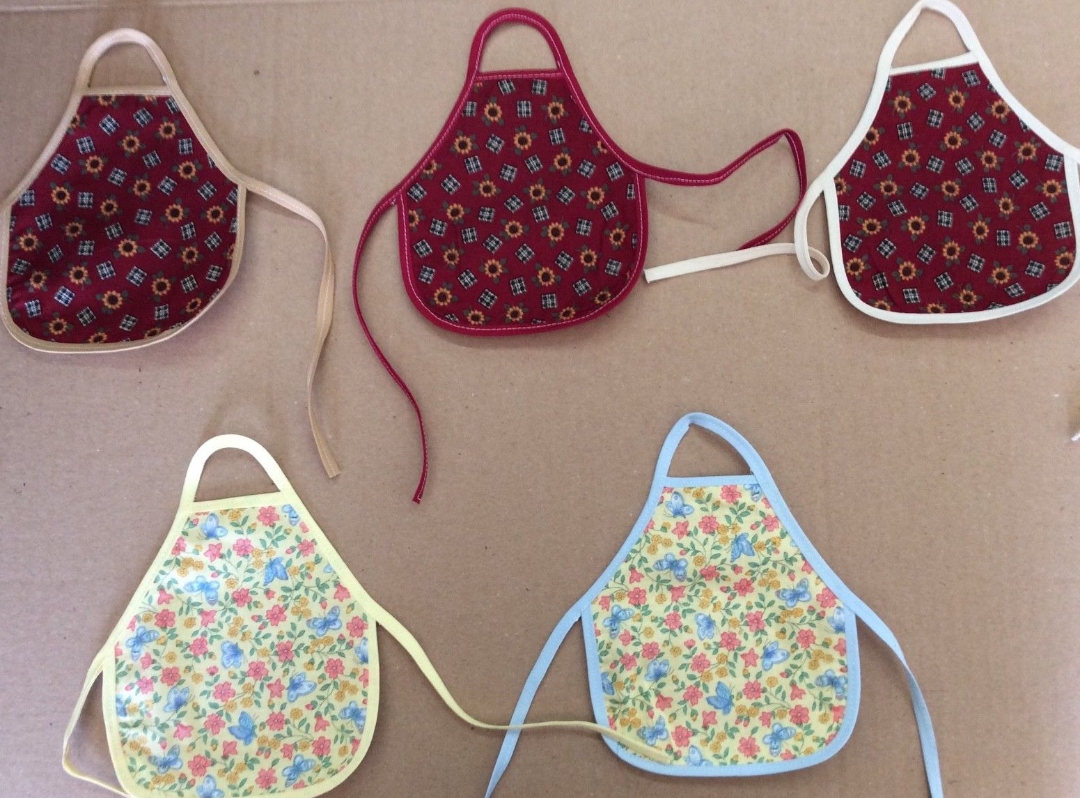 HANDMADE DISH BOTTLE APRONS- COUNTRY & BUTTERFLIES- VARIOUS CHOICES
