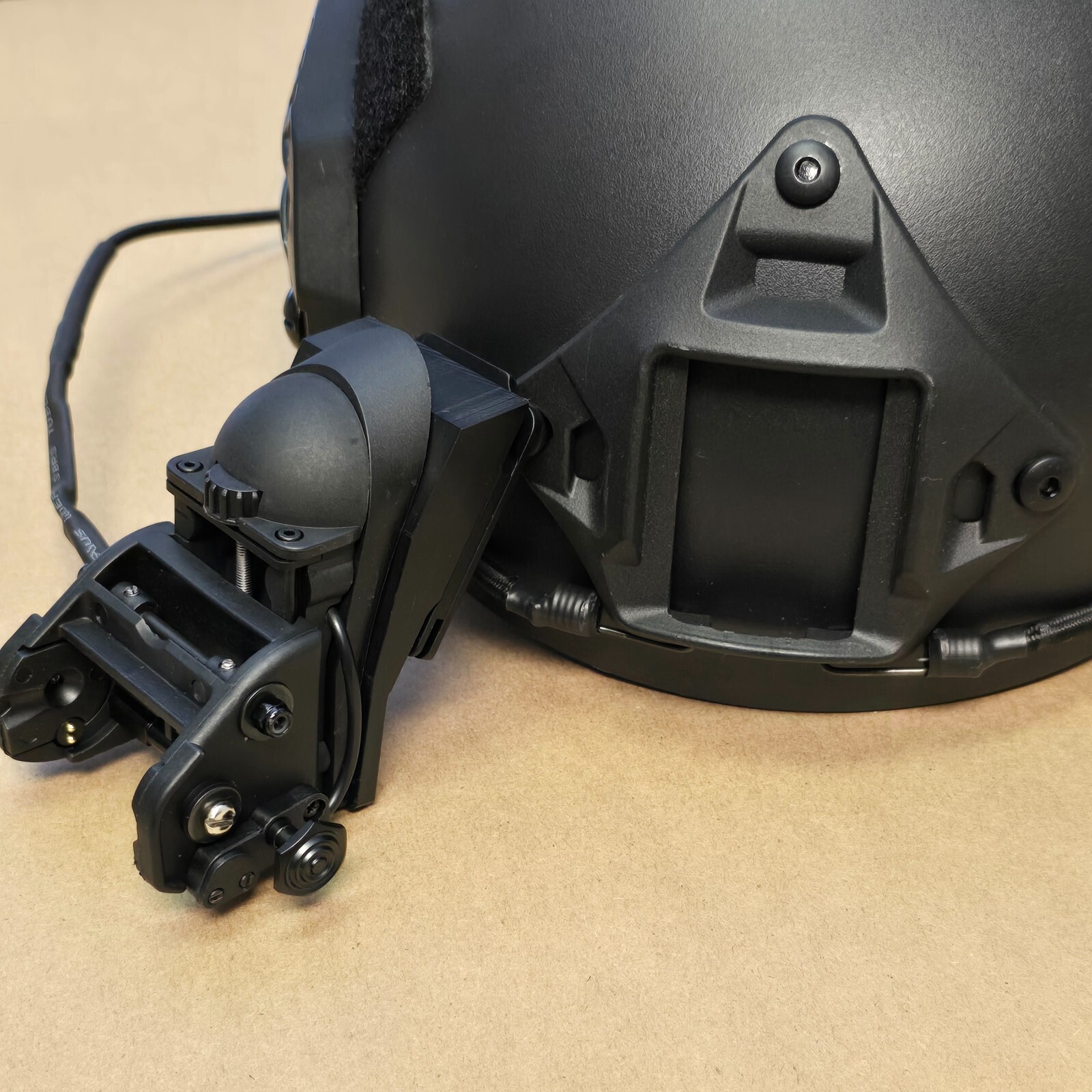 ANVIS 6, ANVIS 9 to Wilcox Ground Helmet Shroud ADAPTER