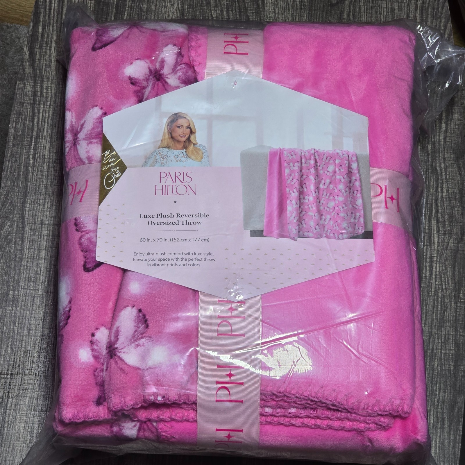 Paris Hilton Luxe Plush Oversized Reversible Butterflies Pink Throw Brand New
