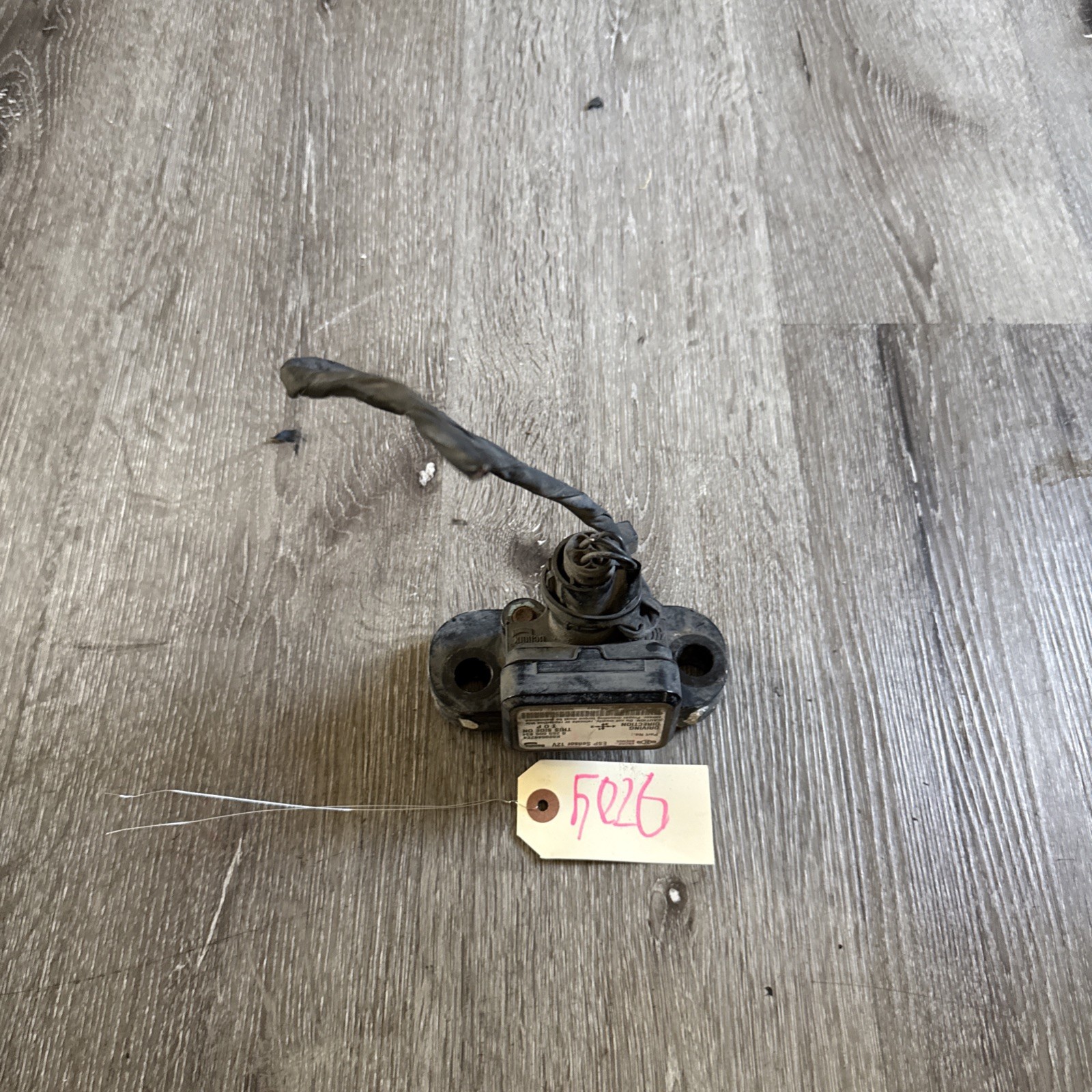 BENDIX KNORR-BREMSE ESP SENSOR 12V K0205682E4