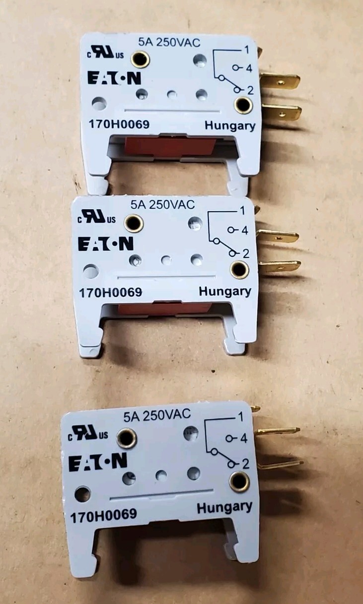 EATON 170H0069 Microswitch Fuse Accessory Indicator  5Amp Lot of 3